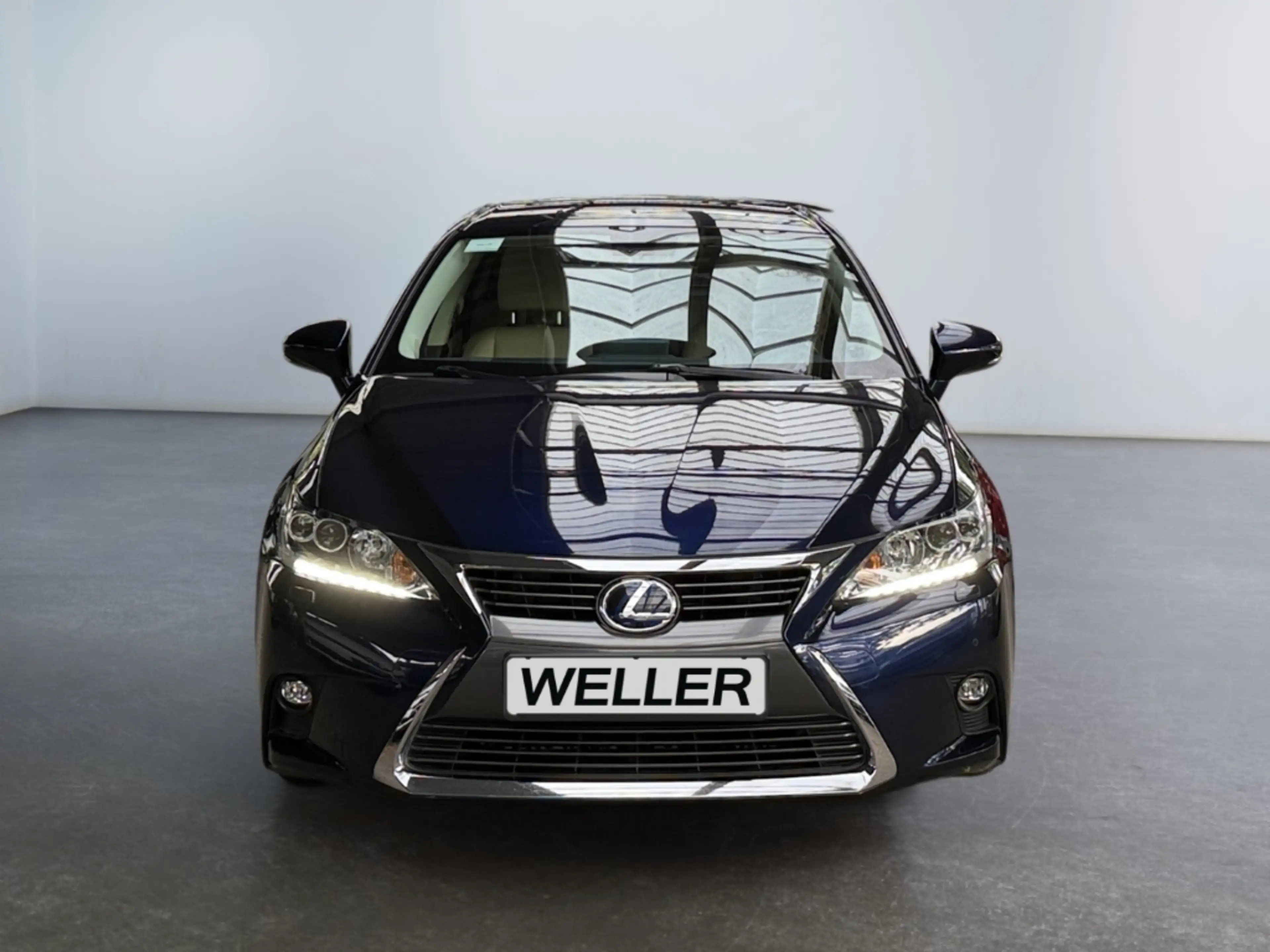 Lexus CT 200h Luxury Line *LED*el. Sitze*Levinson*CAM* — photo 2