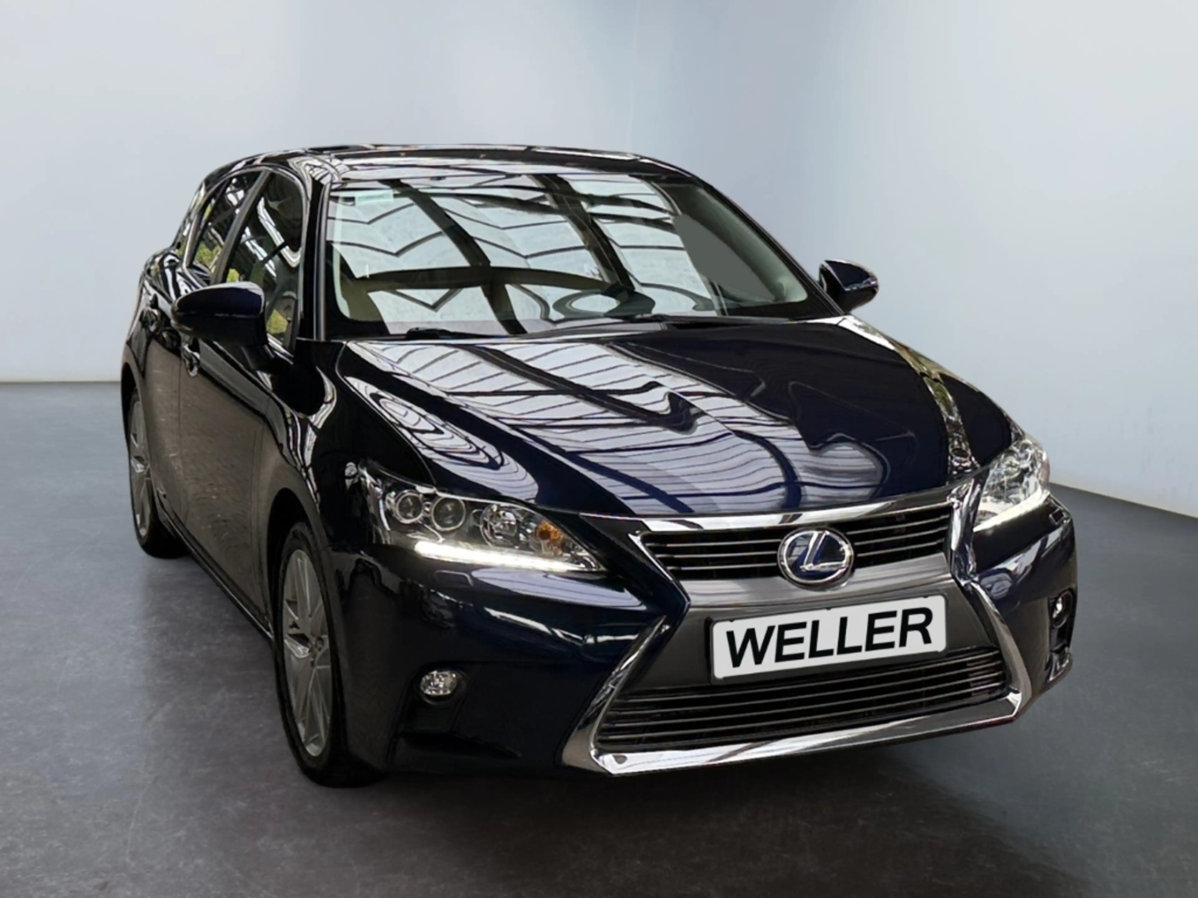 Lexus CT 200h Luxury Line *LED*el. Sitze*Levinson*CAM* — photo 3