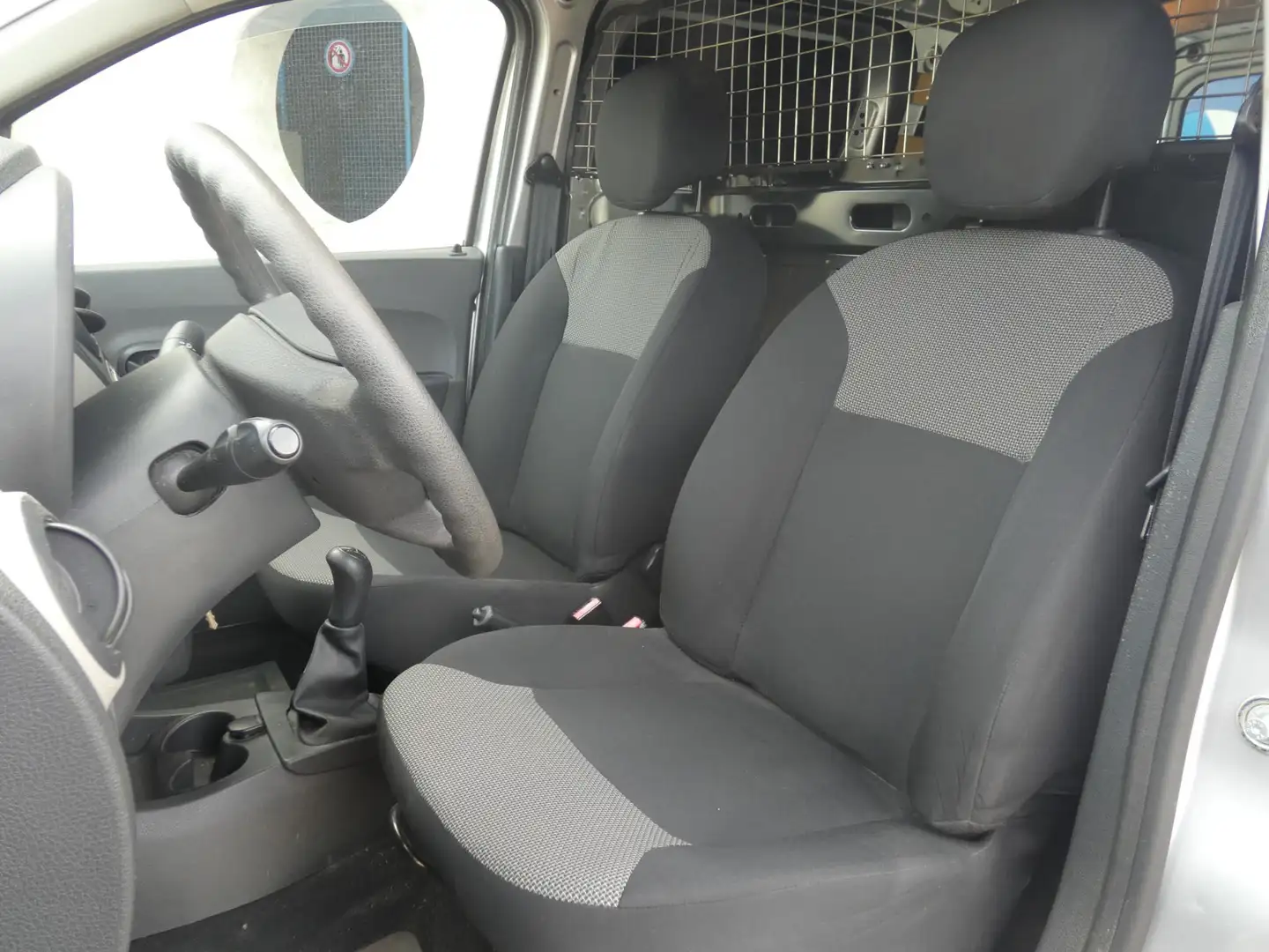 Dacia Dokker 1.6 MPI 100 Basic Grijs - 2
