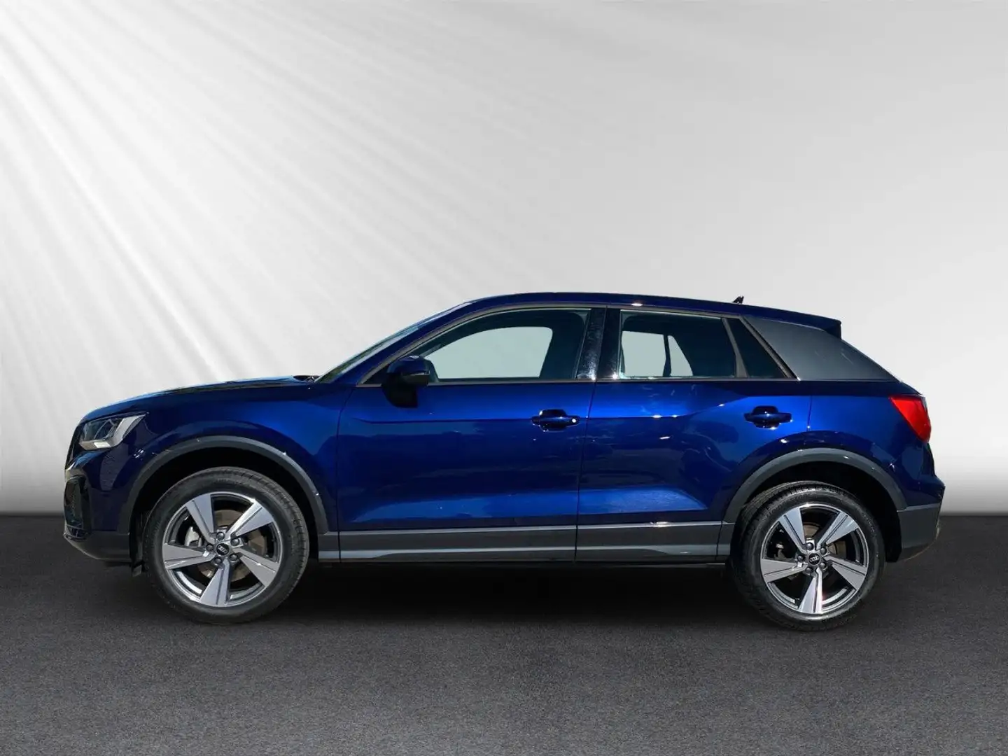Audi Q2 40 TFSI advanced qu. S tr. AHK ACC LED R-Kam. Blau - 2