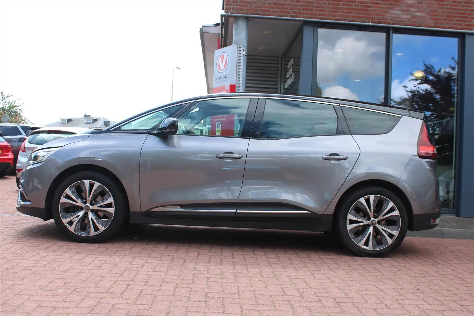 Renault Grand Scenic 1.3 TCe *Intens* | 7-persoons | Carplay | Camera | Gris - 2
