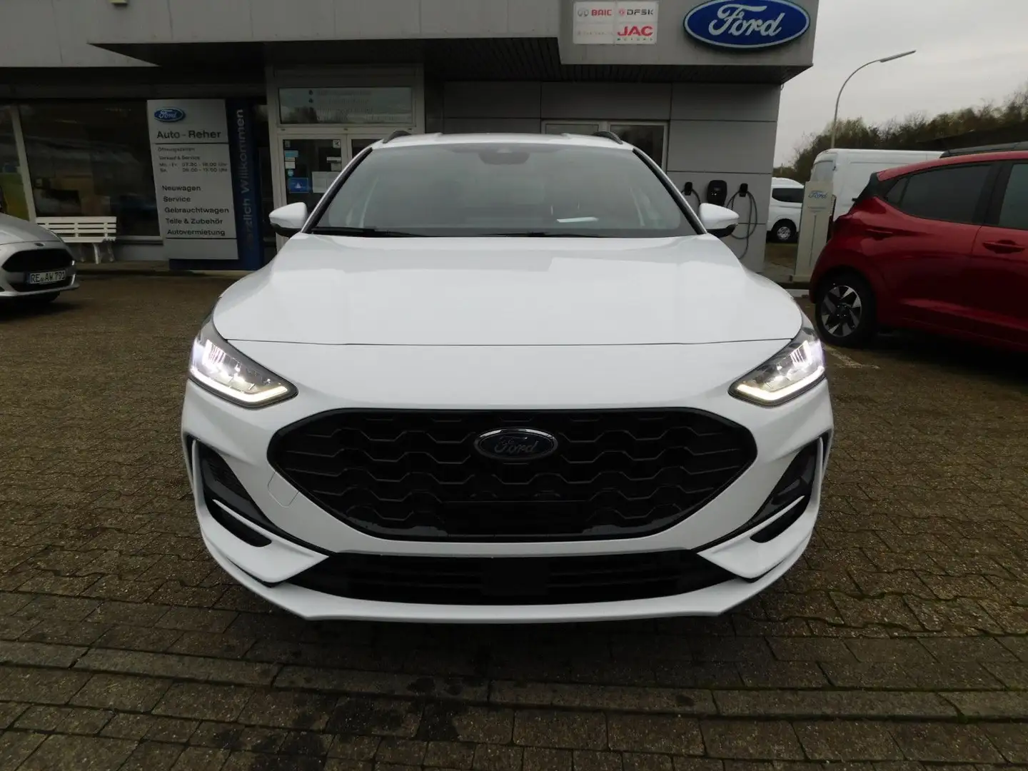 Ford Focus ST-Line X 1,5l EcoBlue Automatik LED Navi Weiß - 2