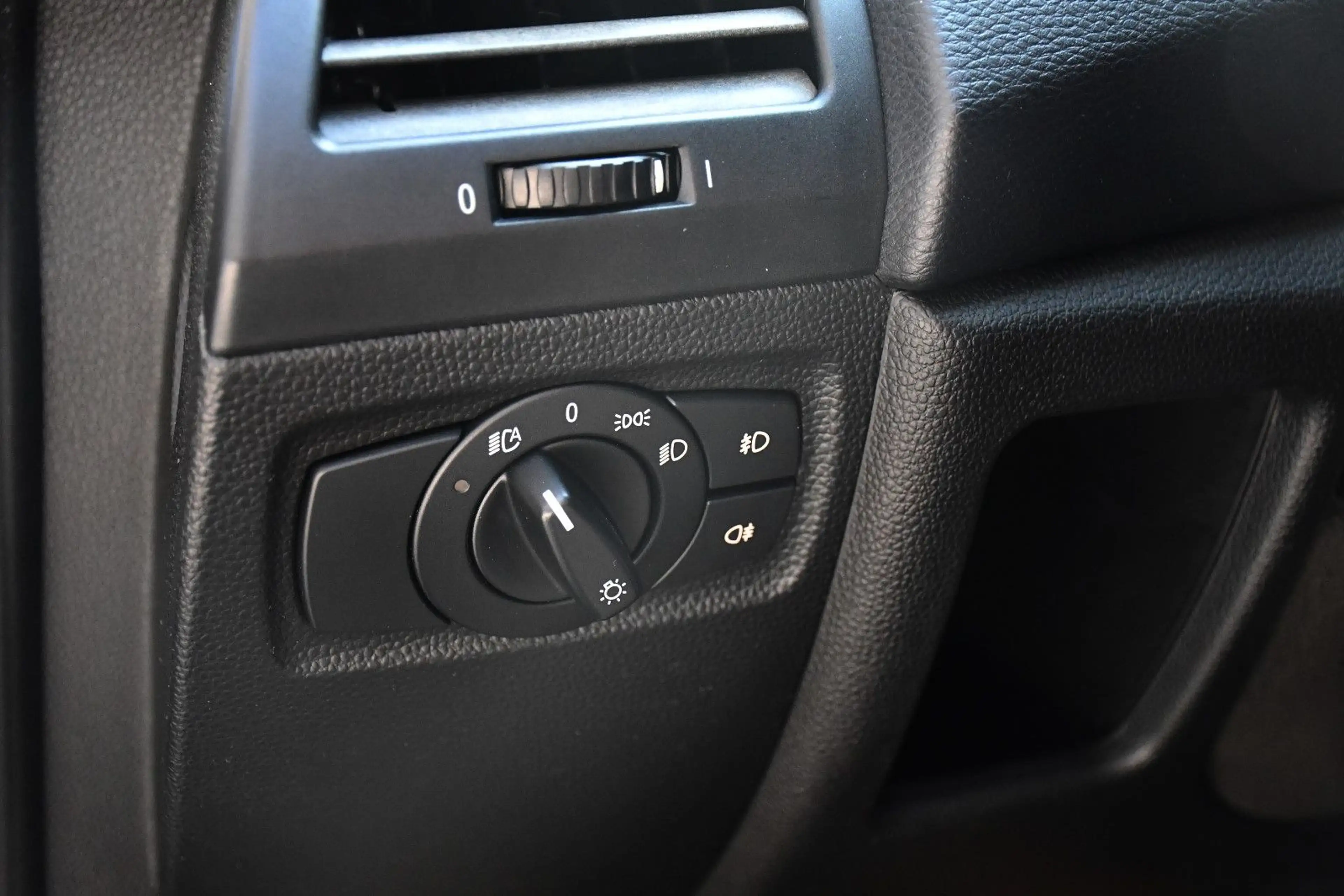 BMW 125 i 3.0l 6Zyl Cabrio Leder Navi M-Technic Fahrw — photo 8