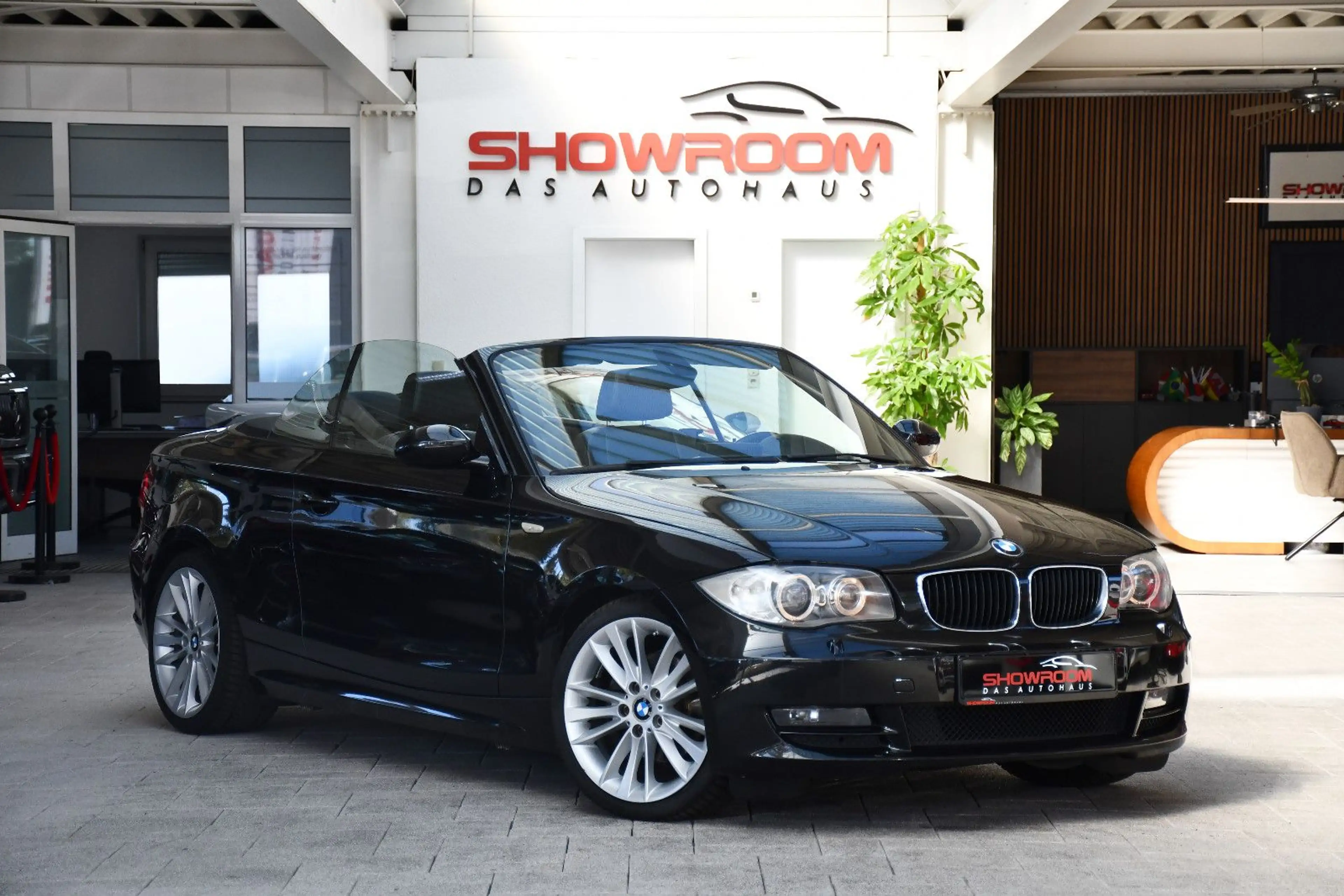 BMW 125 i 3.0l 6Zyl Cabrio Leder Navi M-Technic Fahrw — photo 3
