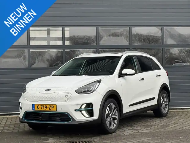 Kia e-Niro EXECUTIVELINE 64 KWH I 3-FASE I 100% SOH I ADAPTIV