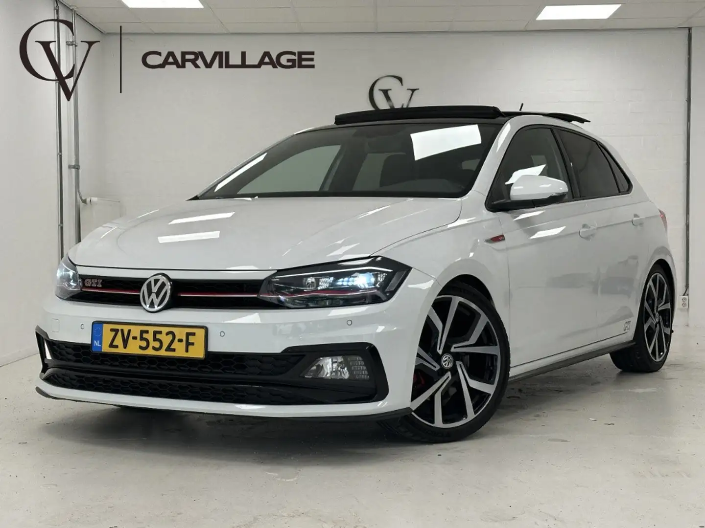 Volkswagen Polo GTI 2.0 TSI 260pk NL auto | Panoramadak | Beats Audio Wit - 1