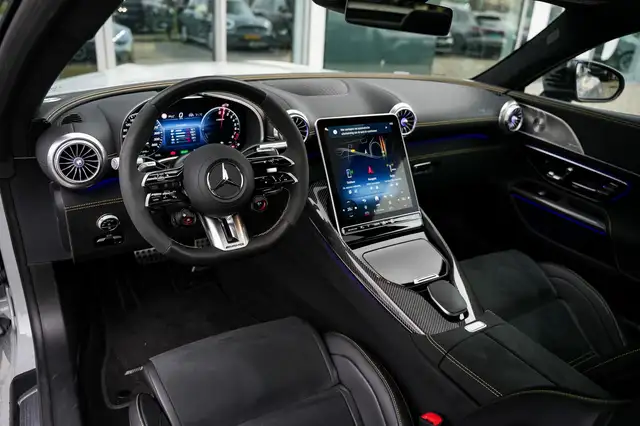Mercedes-Benz Amg GT view 4