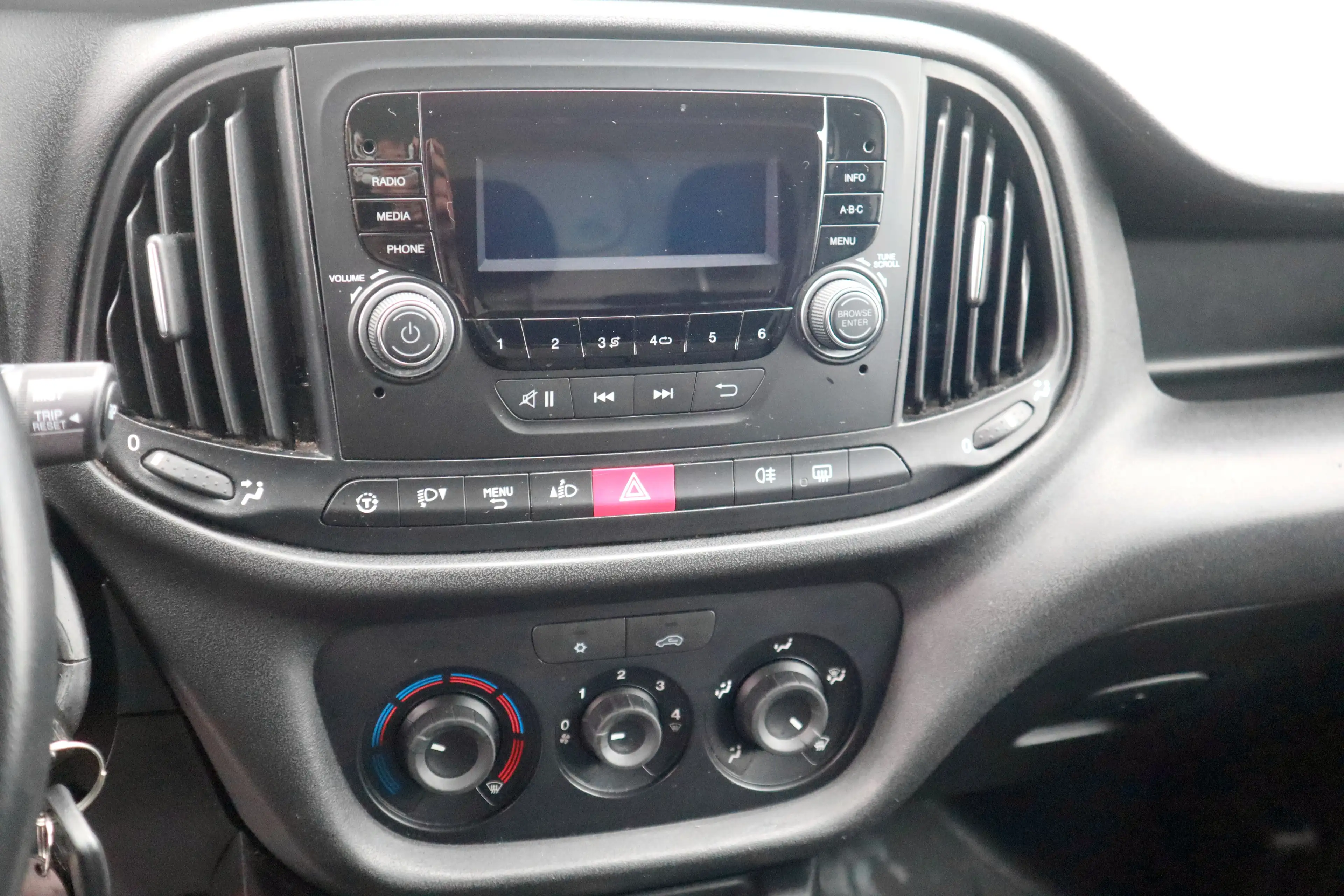 Fiat Doblo Doblo Cargo L2H1 SX 1,6 MultiJet 105 *1.Besitz* — photo 12