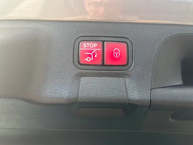 Mercedes-Benz CLA view 13