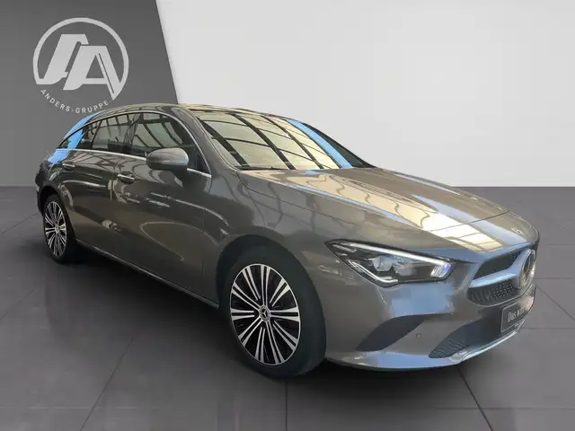 Mercedes-Benz CLA view 5
