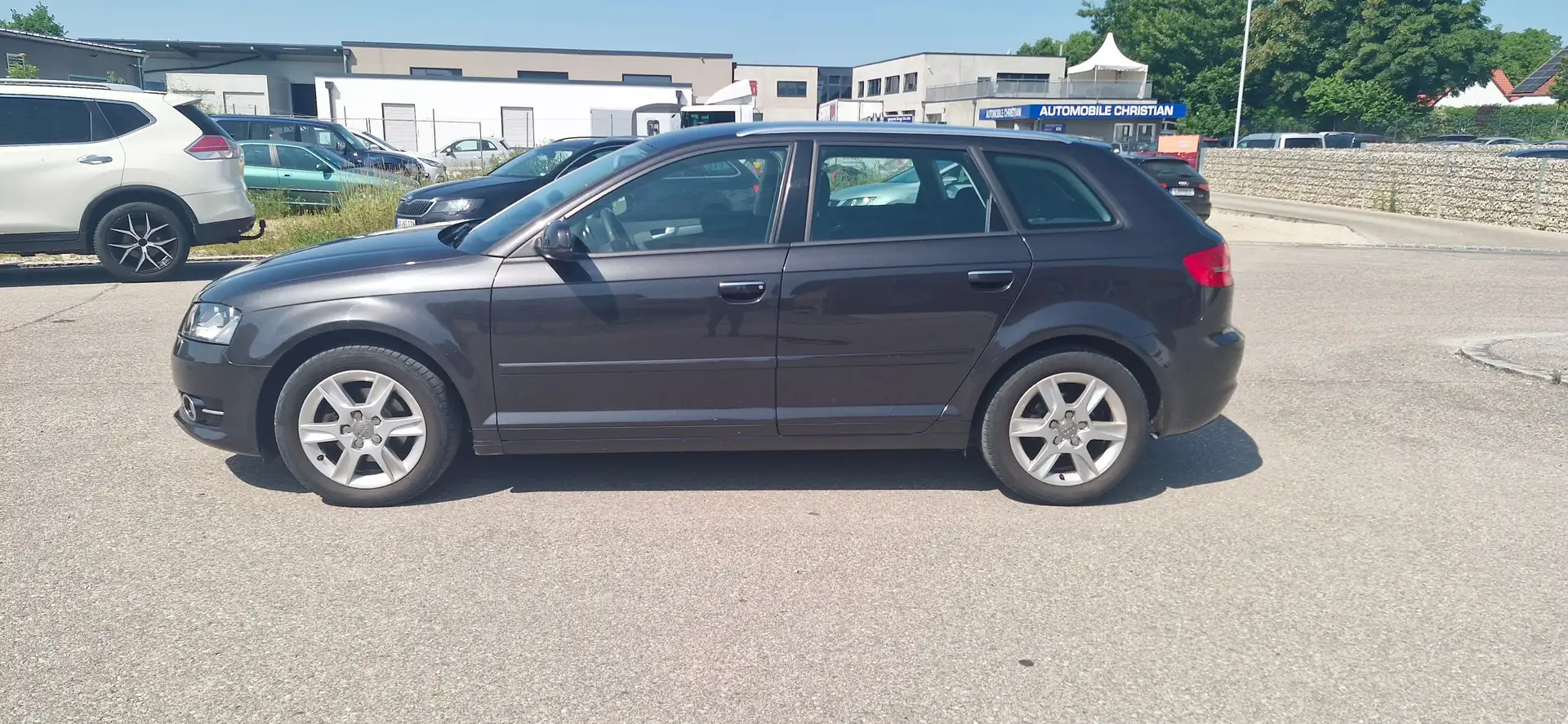 Audi A3 1.6 TDI Attraction/1. Hand/unfallfrei Grau - 1