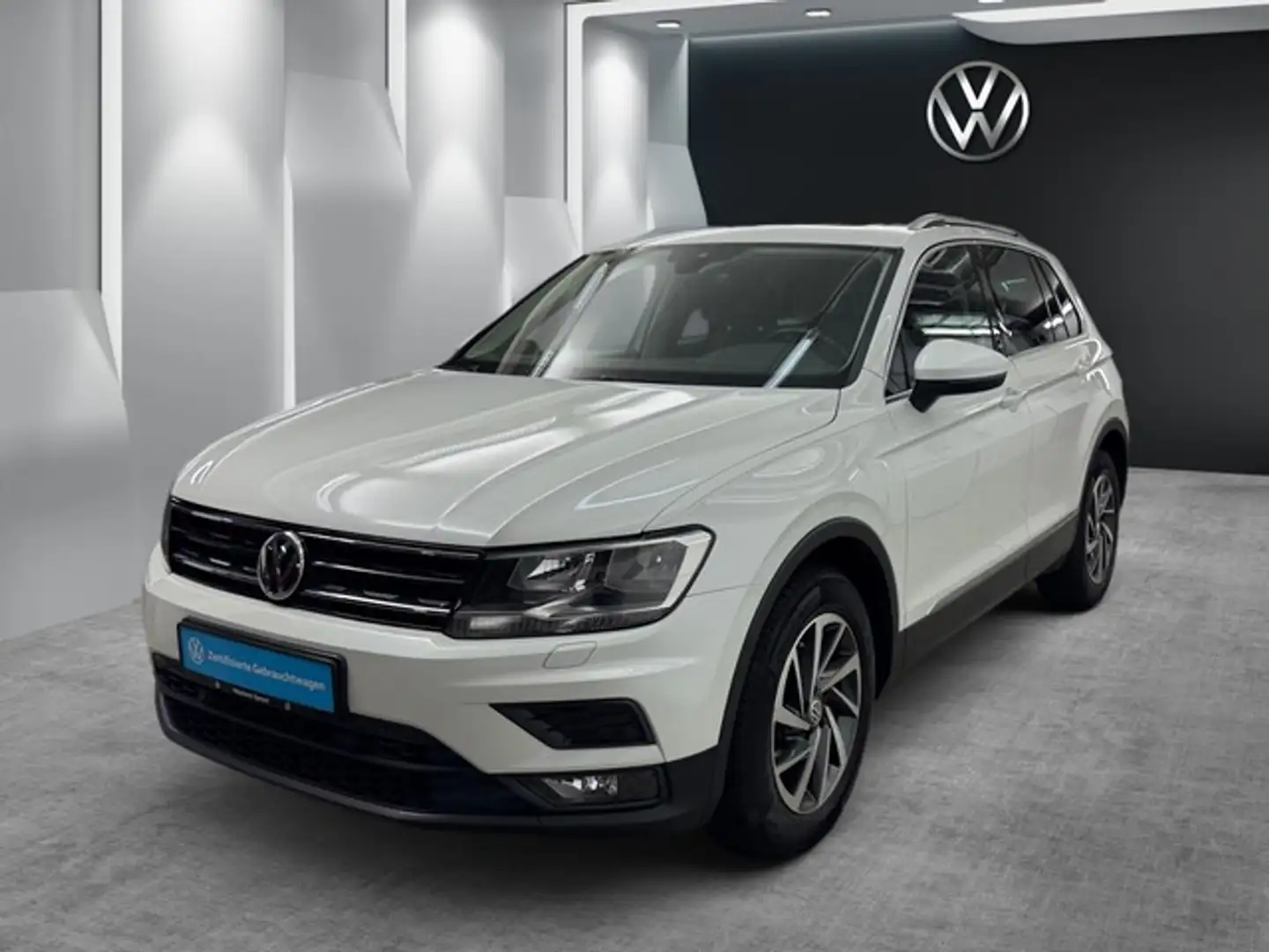 Volkswagen Tiguan 1.4TSI Sound AHK PANO NAVI Wit - 2