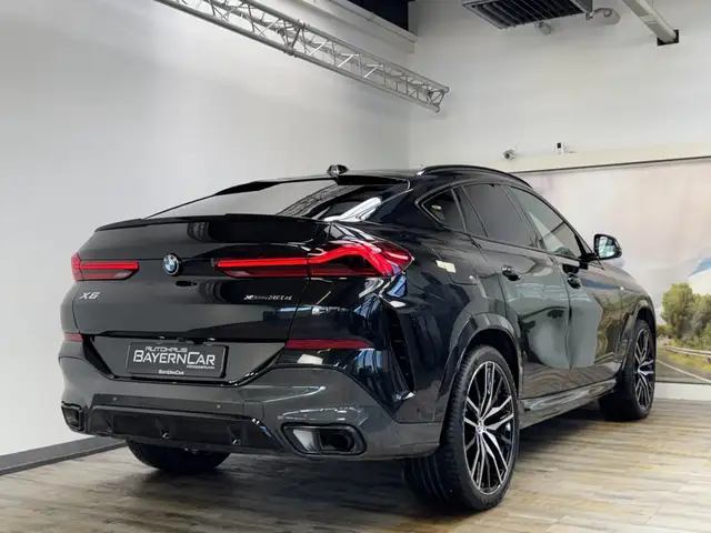 BMW X6 view 6