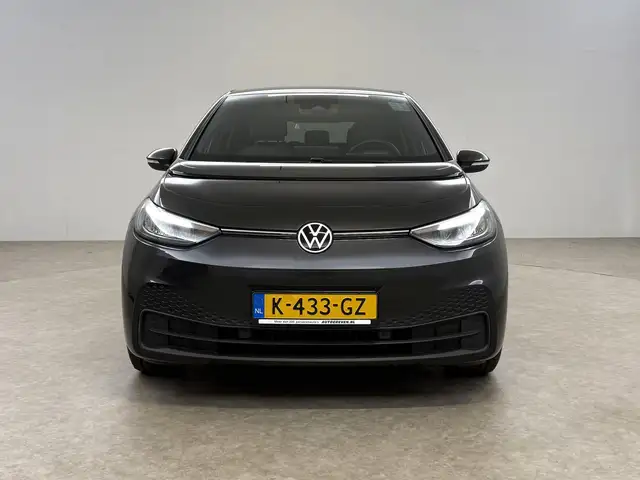Volkswagen Id.3 view 8