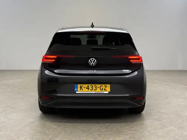 Volkswagen Id.3 view 9