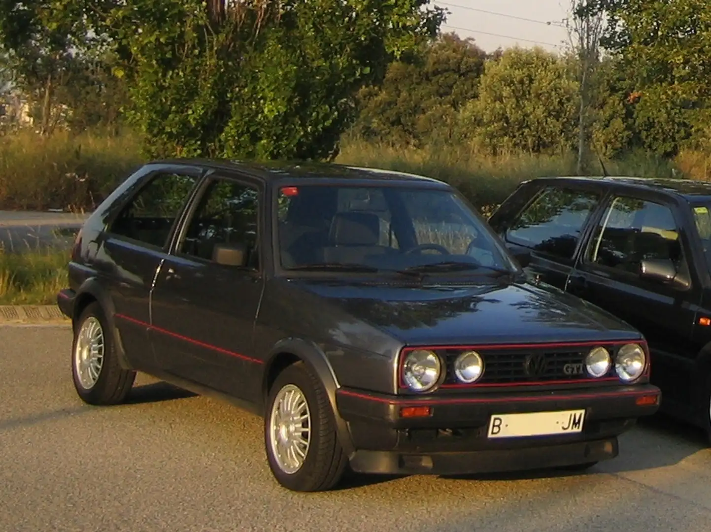 Volkswagen Golf GTI 1.8 110 Gris - 1