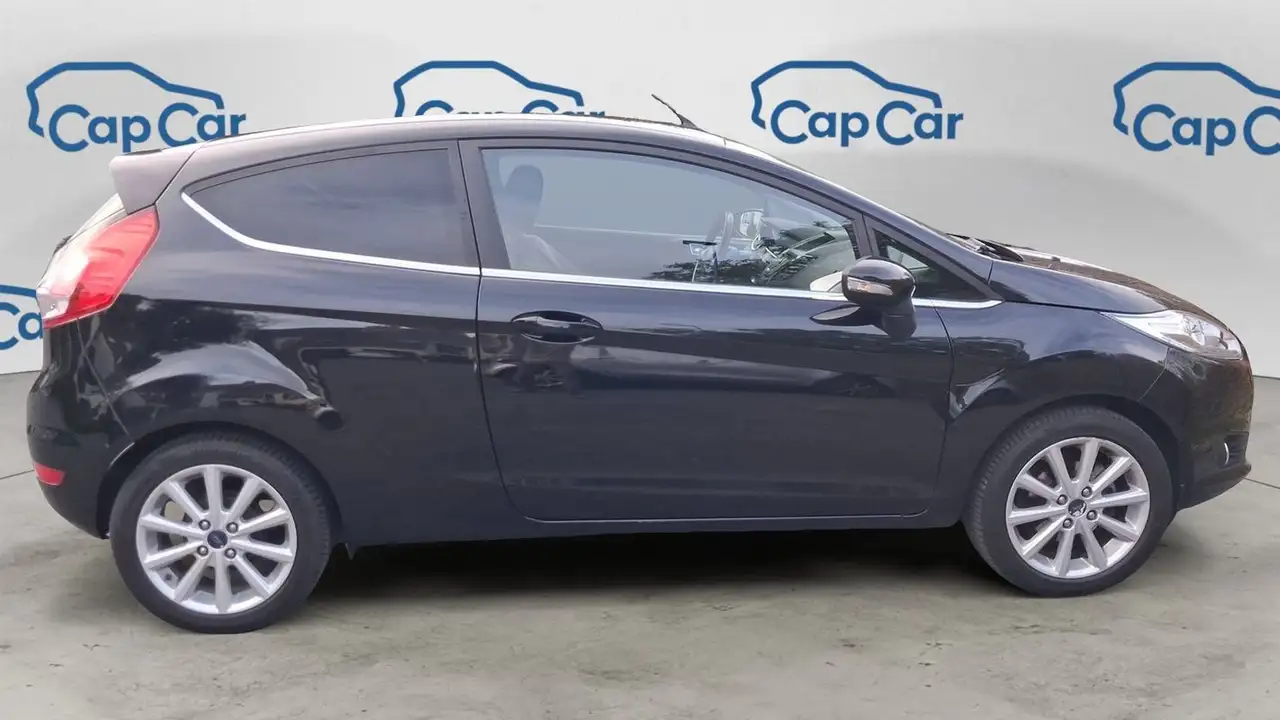 Ford Fiesta 3 portes — photo 4