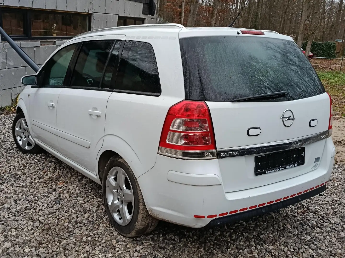Opel Zafira Zafira 1.7 CDTi Essentia DPF - 2