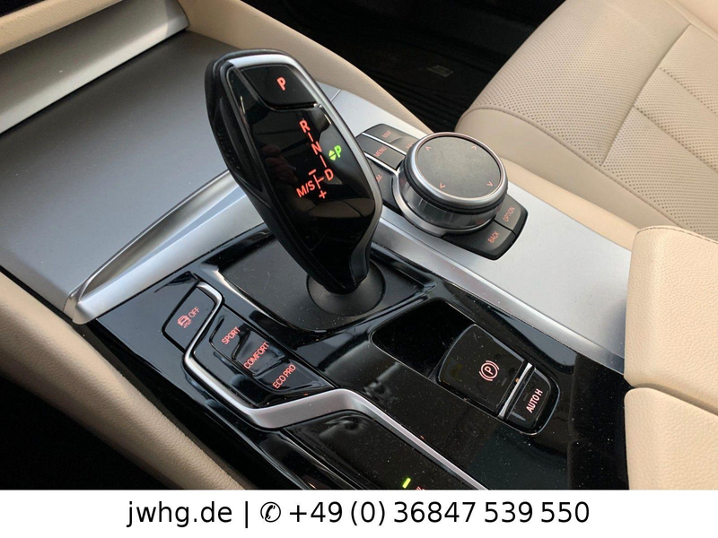 BMW 530 Touring xD|Laser|DrivProf|LiveCockpProf|Pano — photo 12
