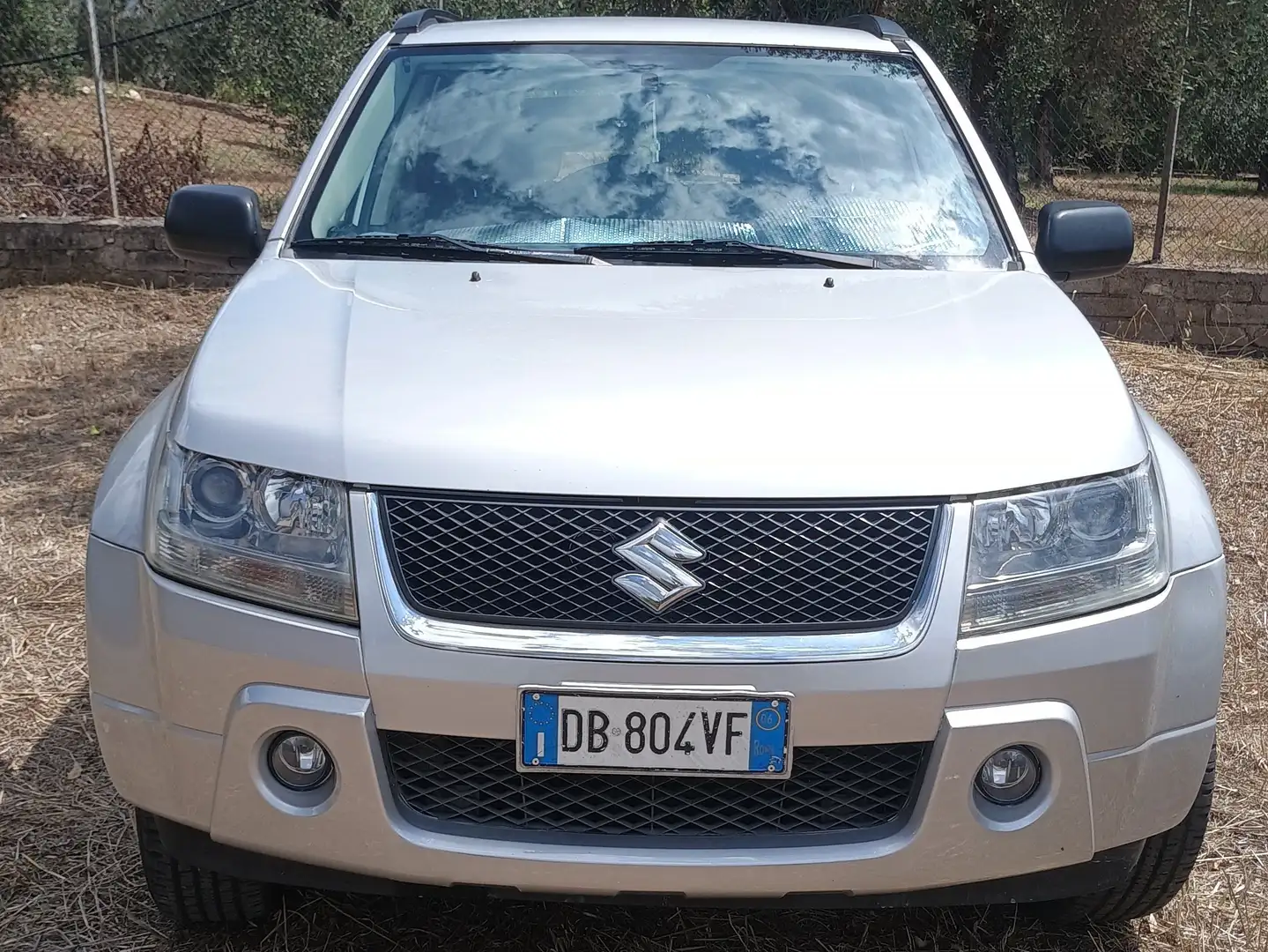 Suzuki Grand Vitara Grand Vitara 5p 1.9 ddis Executive Srebrny - 1