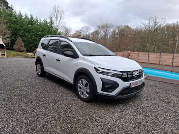 Jogger 1.0 TCe Essential 5pl.