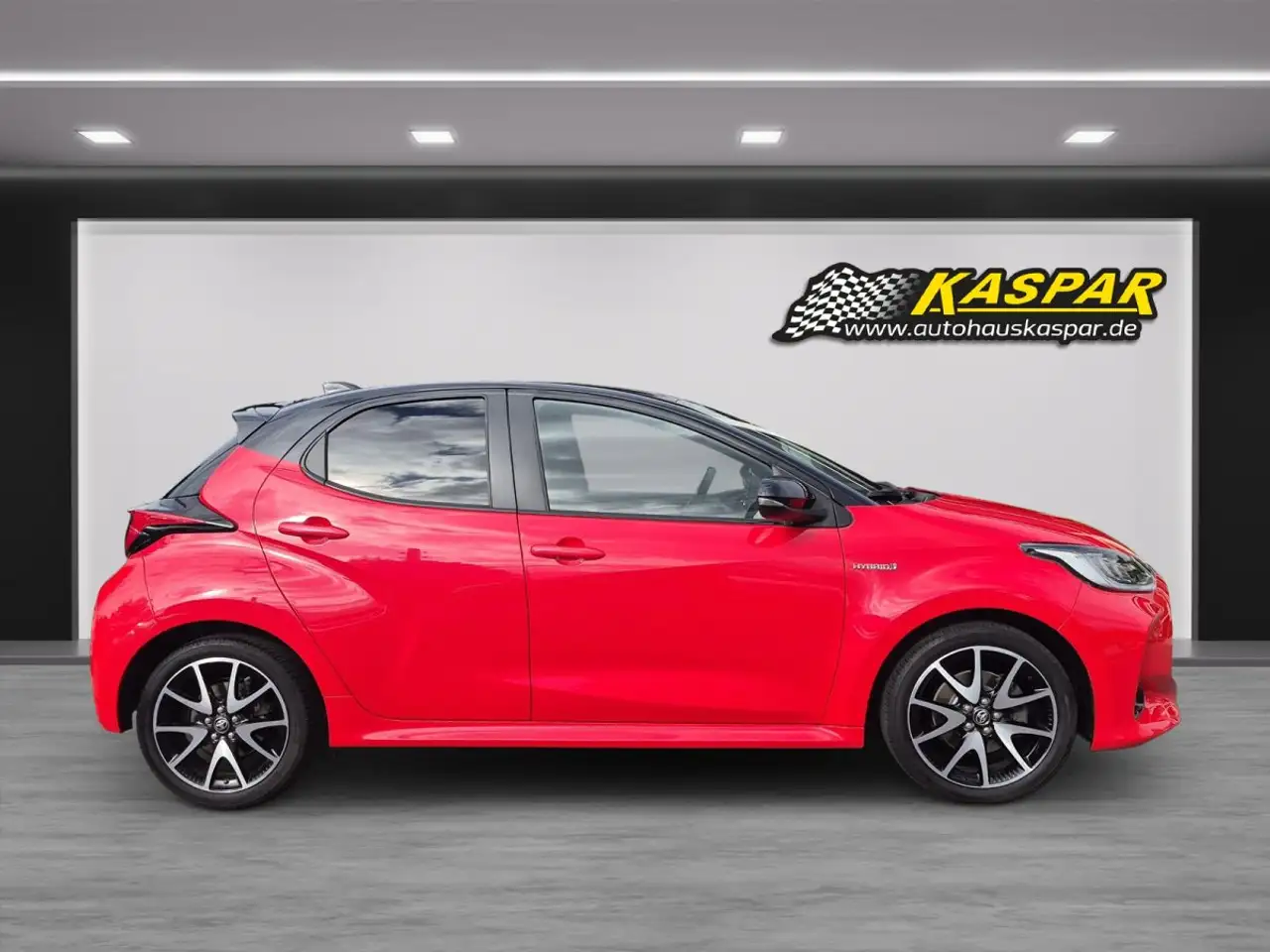 Toyota Yaris Hybrid Premier Edition, HUD/SHZ/CAM/WKR, миниатюра 4