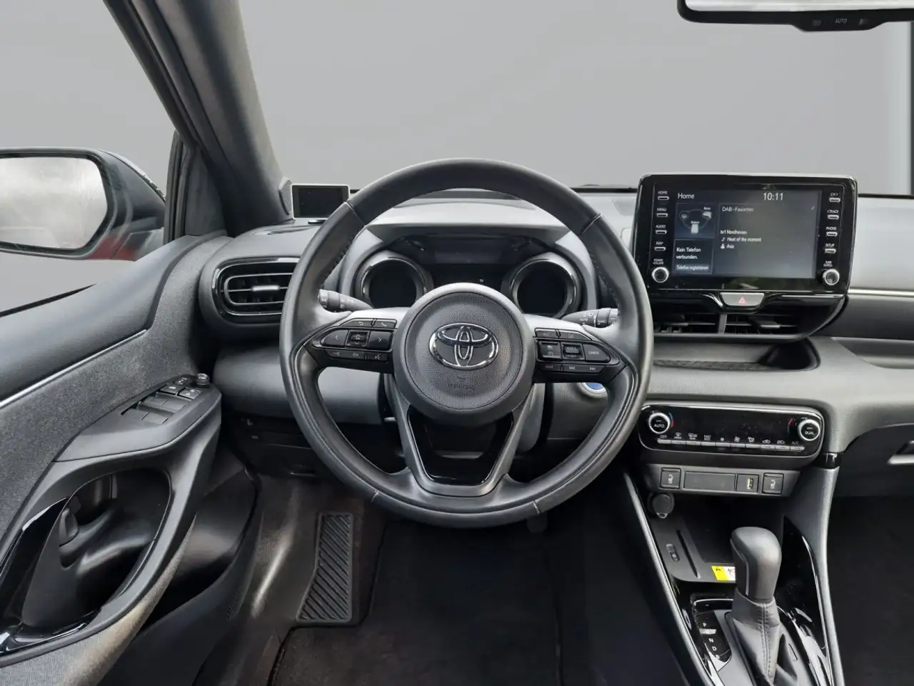 Toyota Yaris Hybrid Premier Edition, HUD/SHZ/CAM/WKR, миниатюра 12