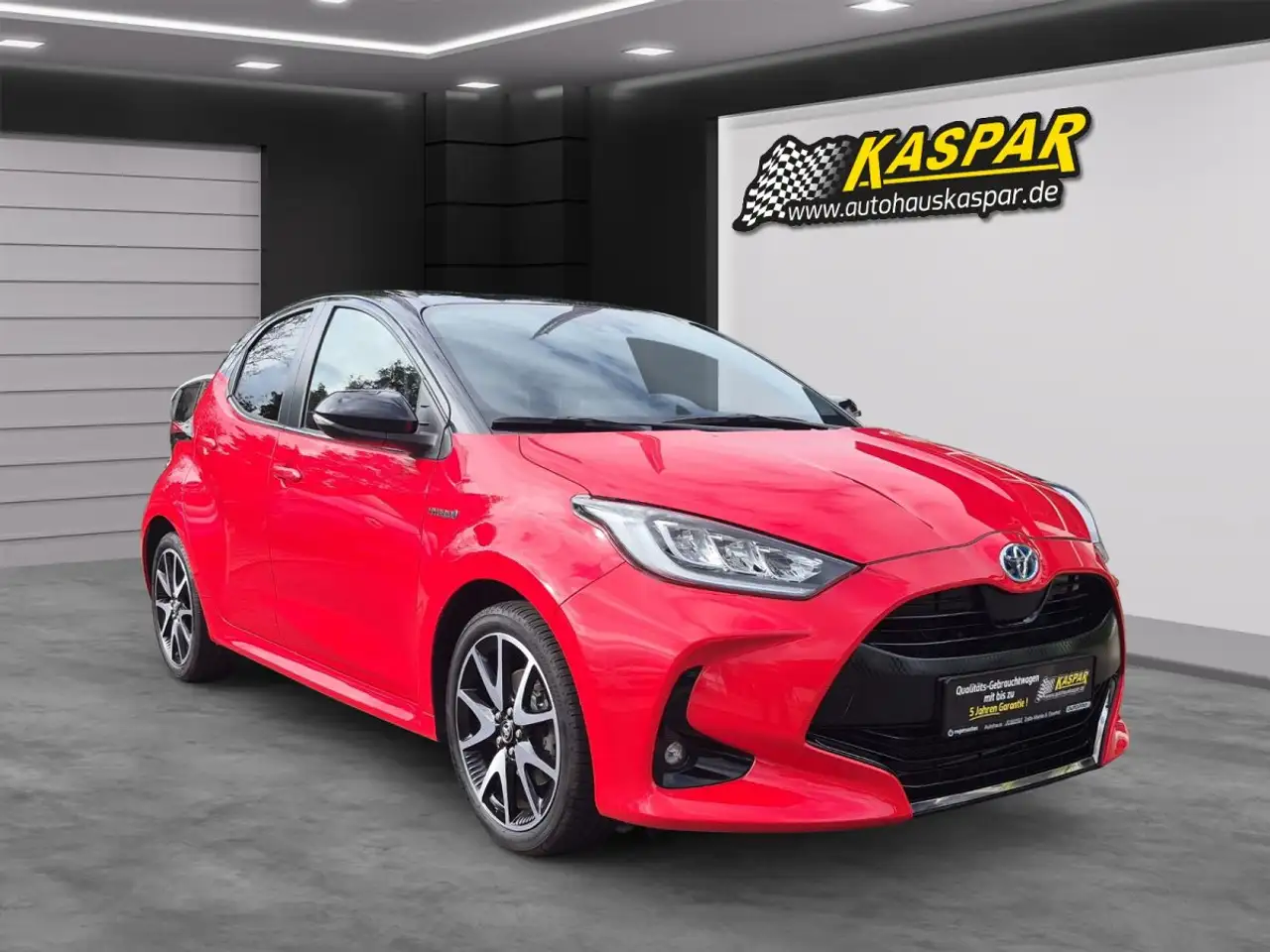 Toyota Yaris Hybrid Premier Edition, HUD/SHZ/CAM/WKR, миниатюра 3
