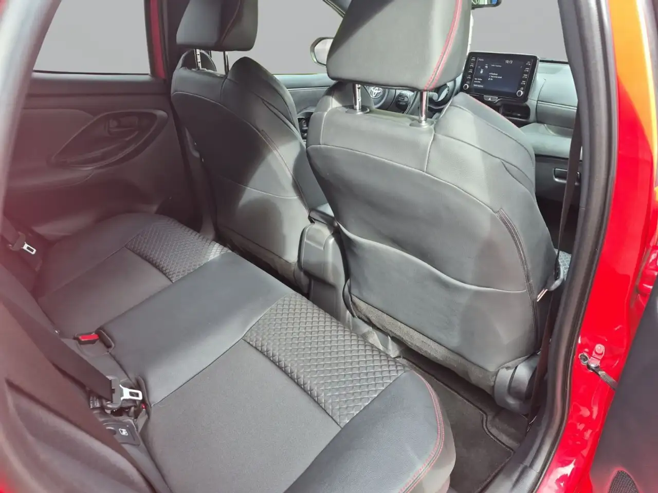 Toyota Yaris Hybrid Premier Edition, HUD/SHZ/CAM/WKR, миниатюра 20