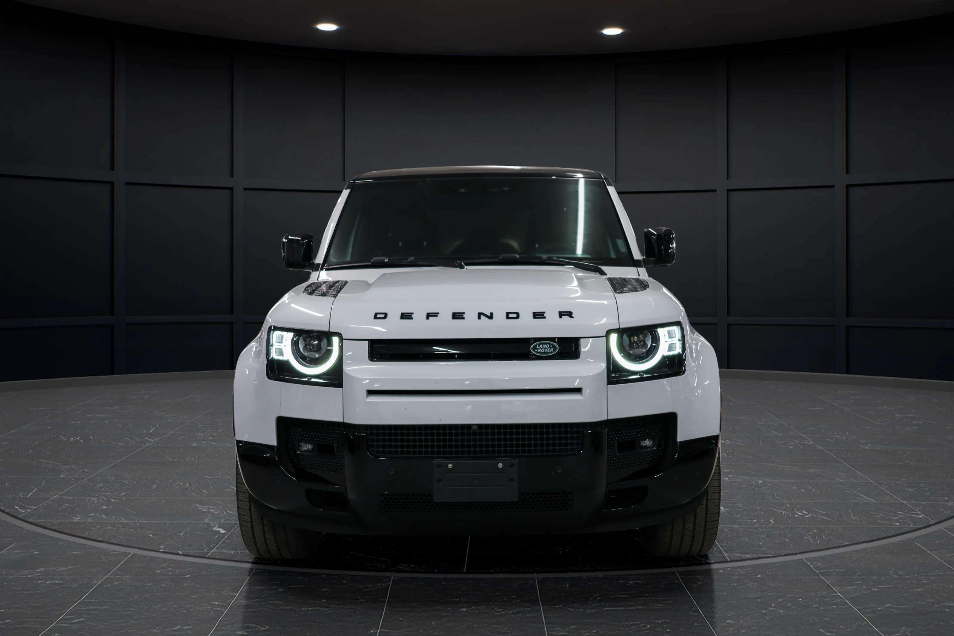 2023 Land Rover Defender 110 V8 AWD P525 - Loaded - Warranty - PPF alt 5