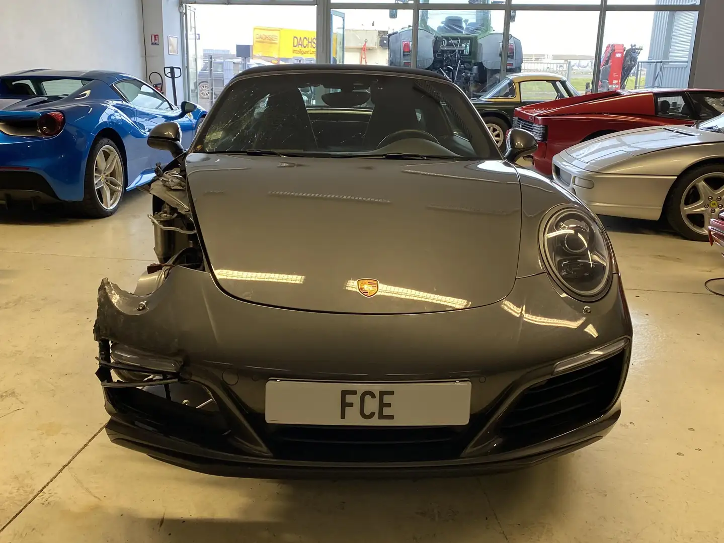 Porsche 911 911 CARRERA 4 TARGA  3.0i 370 PDK7 endommagée Argent - 2