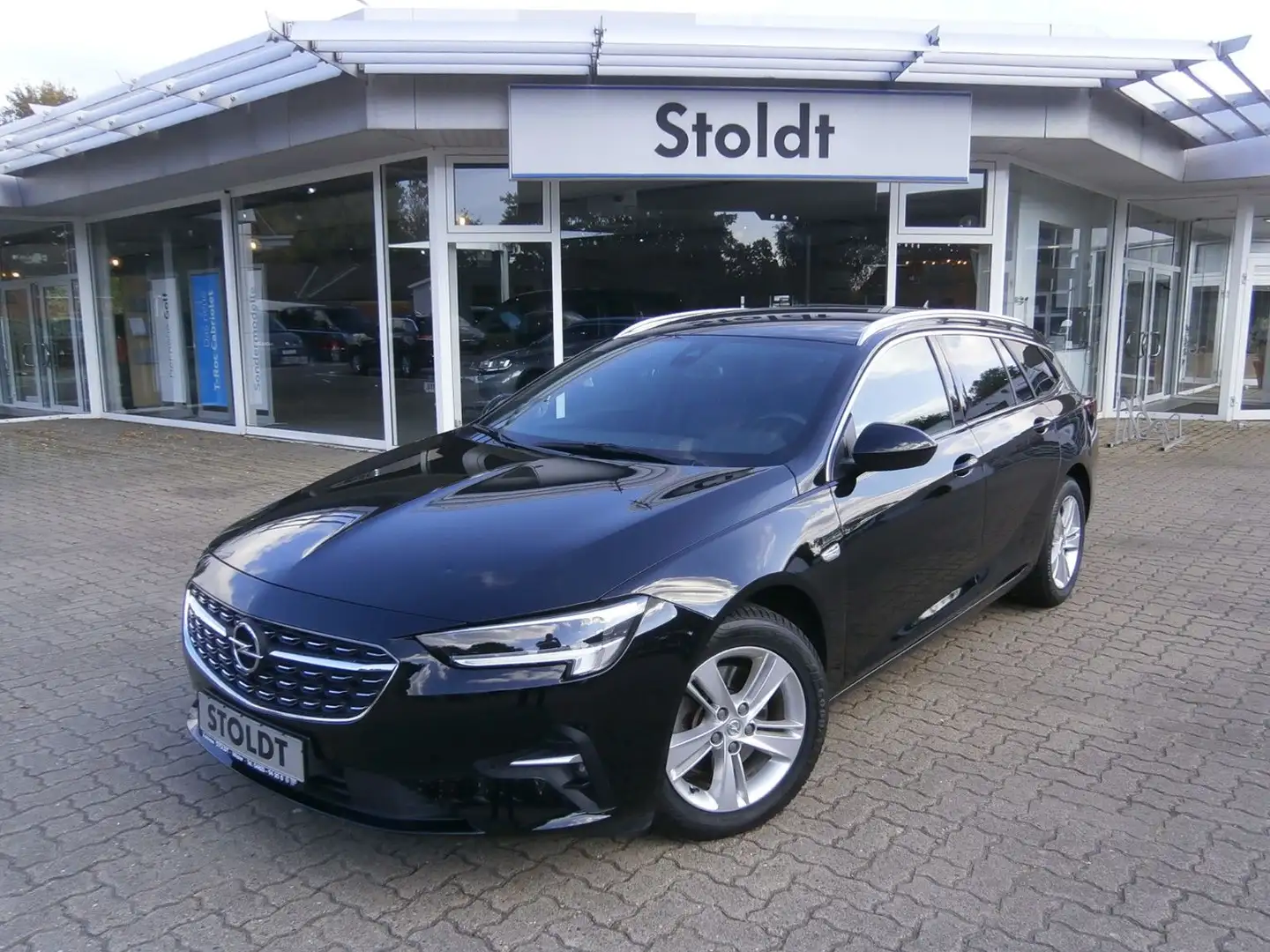 Opel Insignia B Sports Tourer 1,5 CDTI Elegance Schwarz - 1