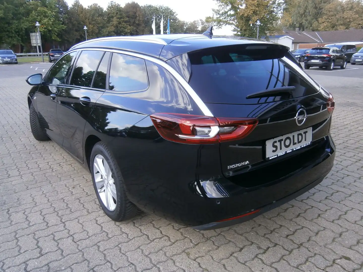 Opel Insignia B Sports Tourer 1,5 CDTI Elegance Schwarz - 2