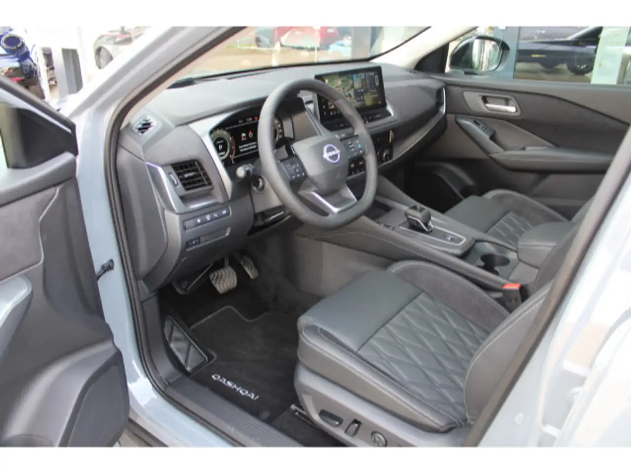 Nissan Qashqai 1.3 DIG-T Tekna+ Automatik 20 Zoll, миниатюра 12