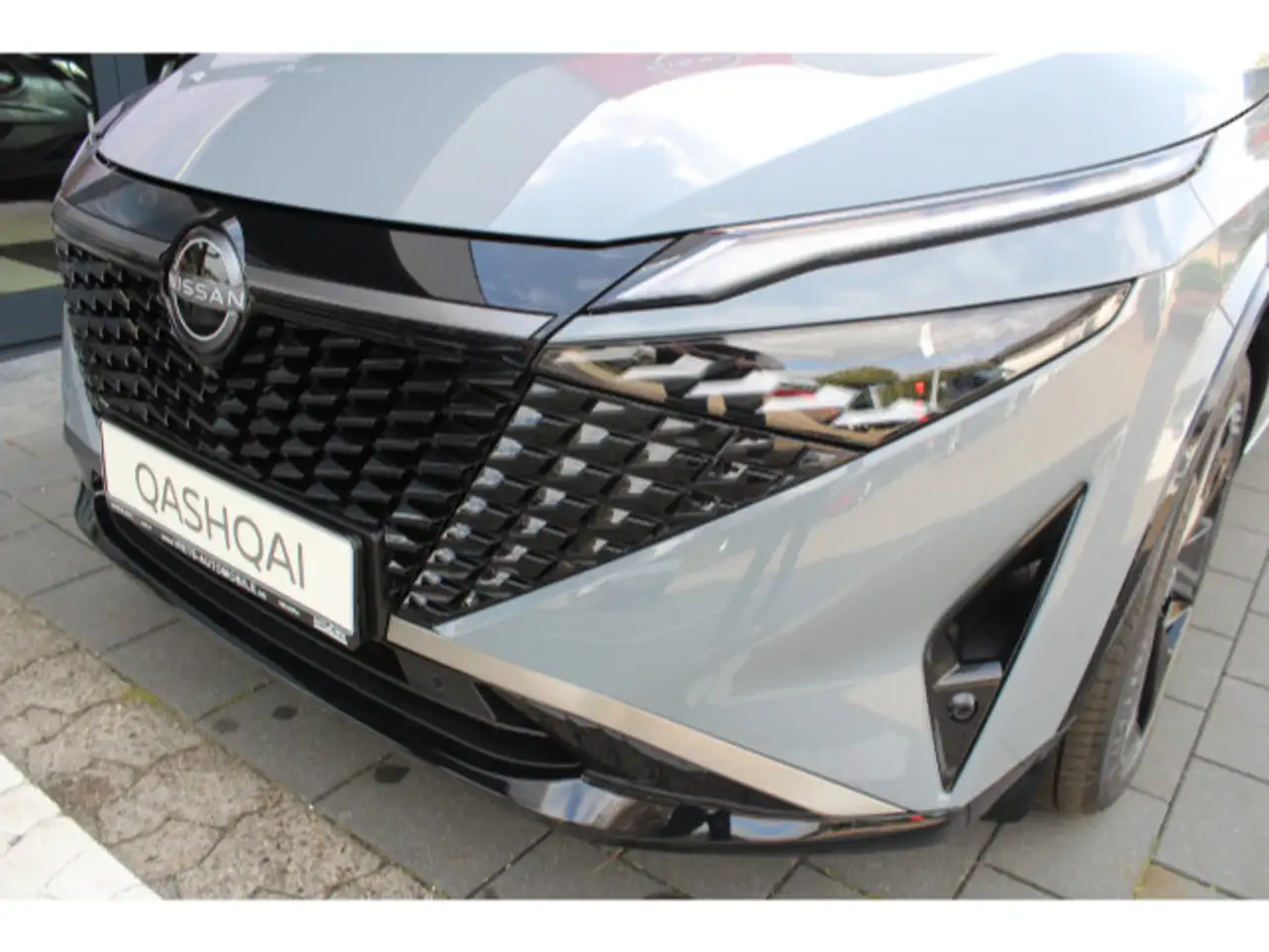 Nissan Qashqai 1.3 DIG-T Tekna+ Automatik 20 Zoll, миниатюра 3