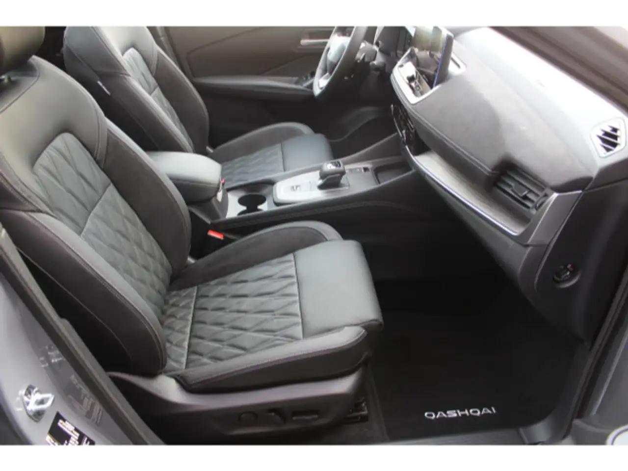 Nissan Qashqai 1.3 DIG-T Tekna+ Automatik 20 Zoll, миниатюра 13