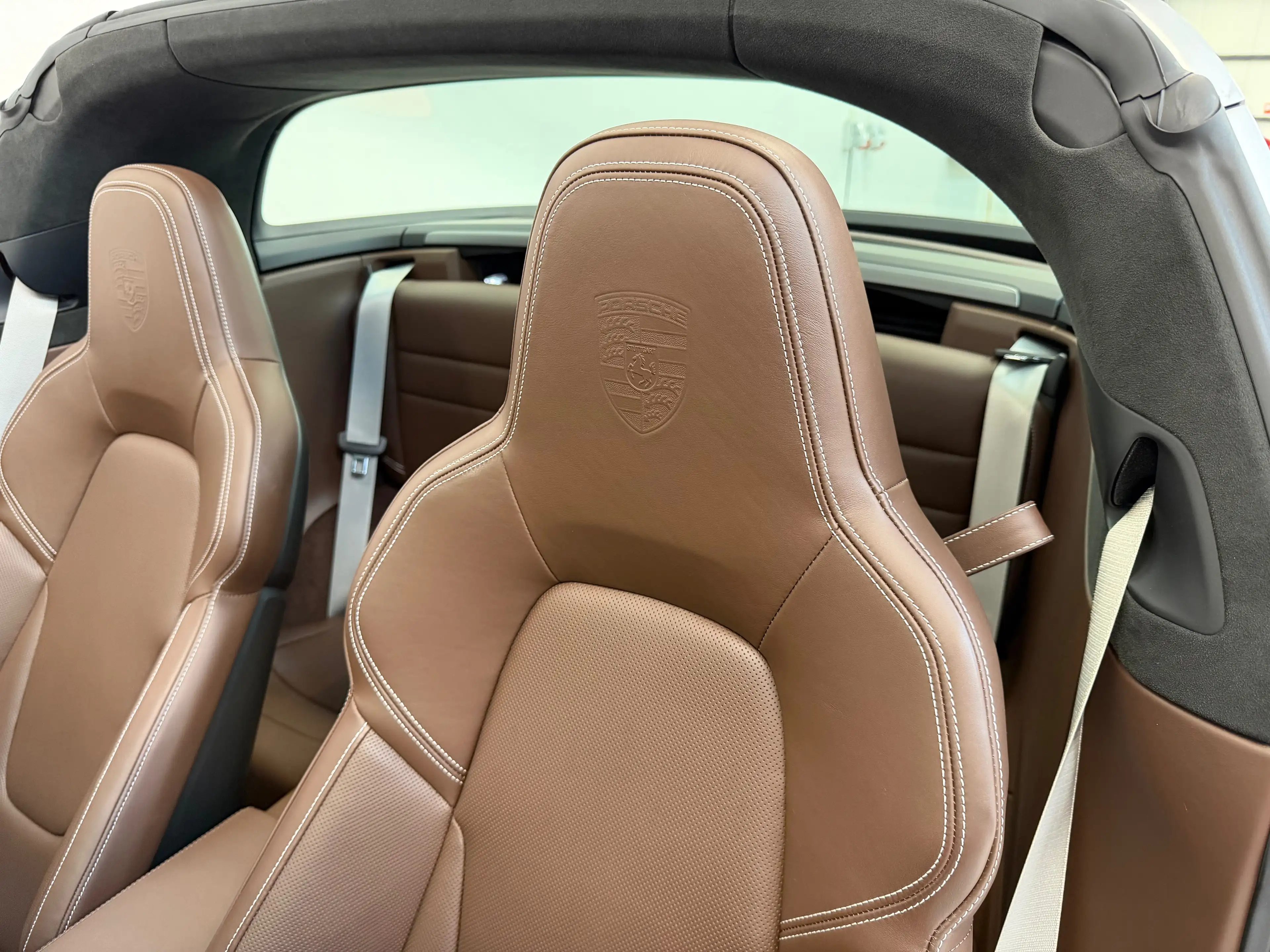 Porsche 911 992 Targa 4S *PTS Lava Orange* — photo 15