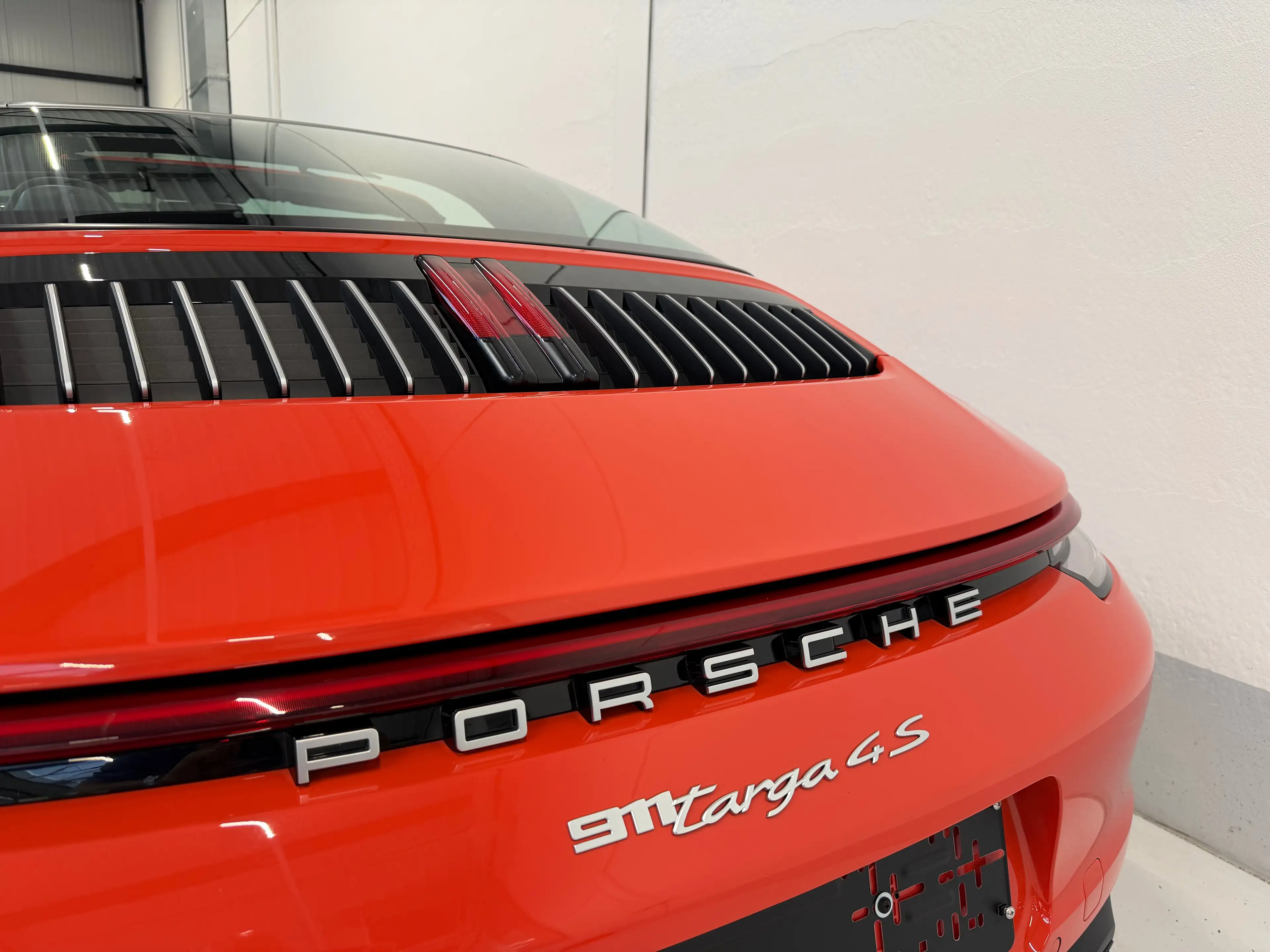 Porsche 911 992 Targa 4S *PTS Lava Orange* — photo 6