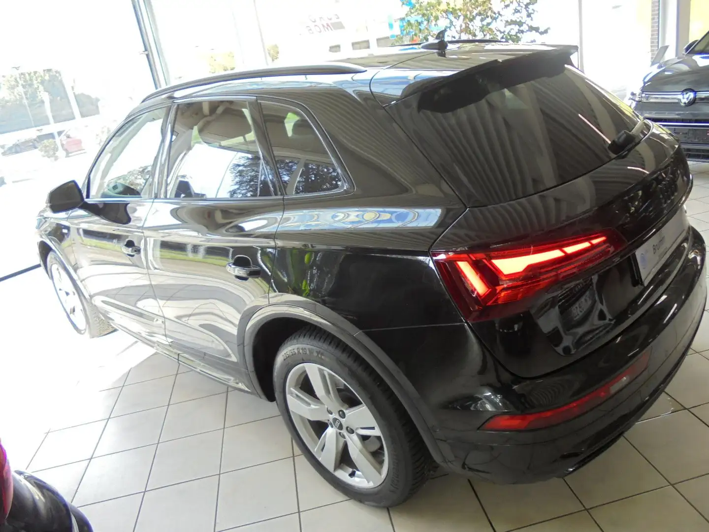 Audi Q5 40 TDI quattro edition one/Standheiz/Matrix.. Schwarz - 2