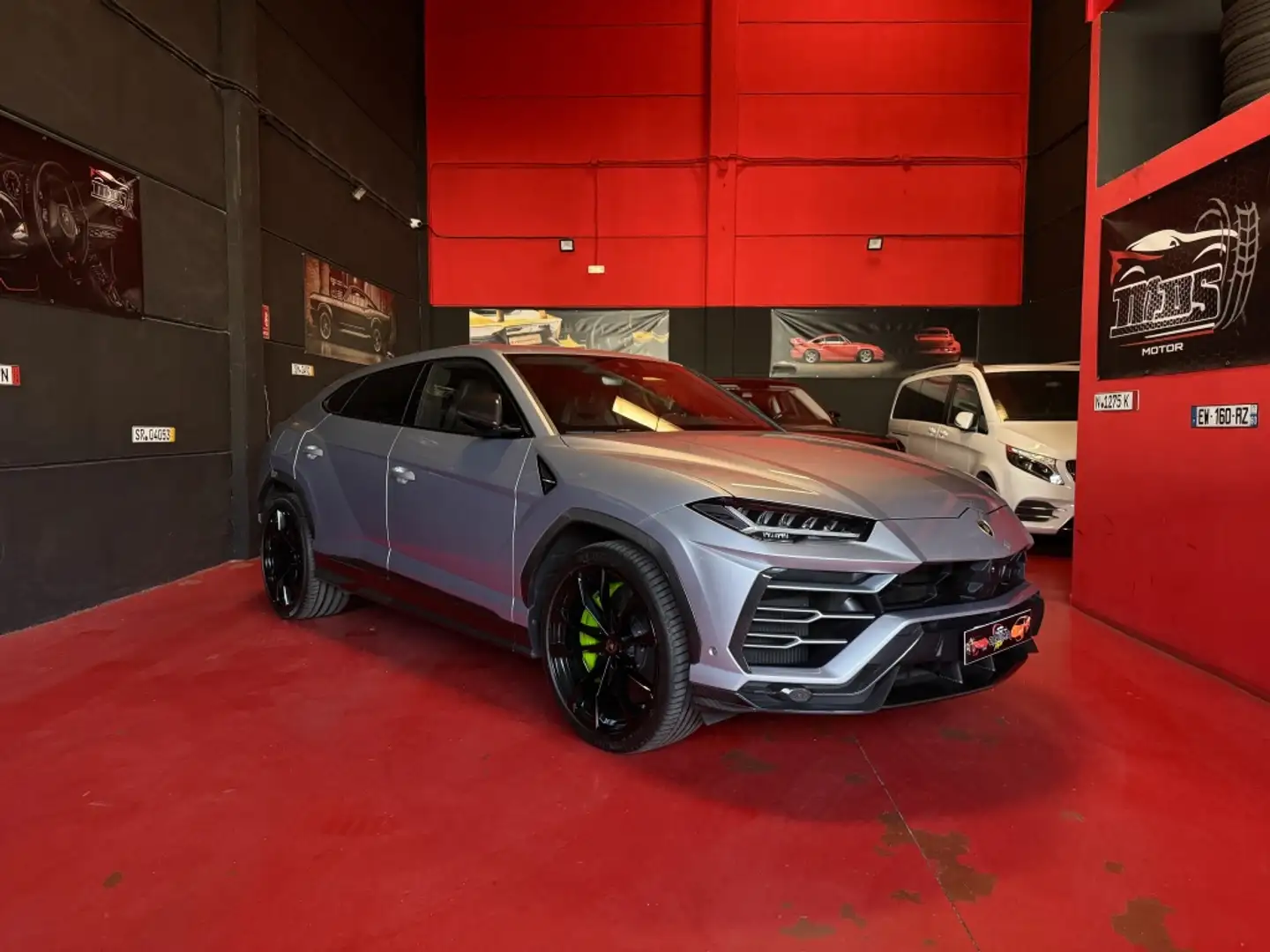 Lamborghini Urus 4.0 V8 Aut. Argent - 1