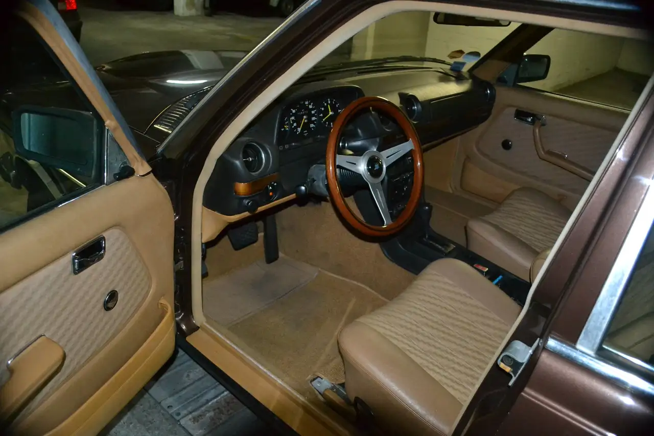 Mercedes-Benz Baureihe 123 280 E Automatik II Hand Sehr gepflegt Standheizung, foto 9