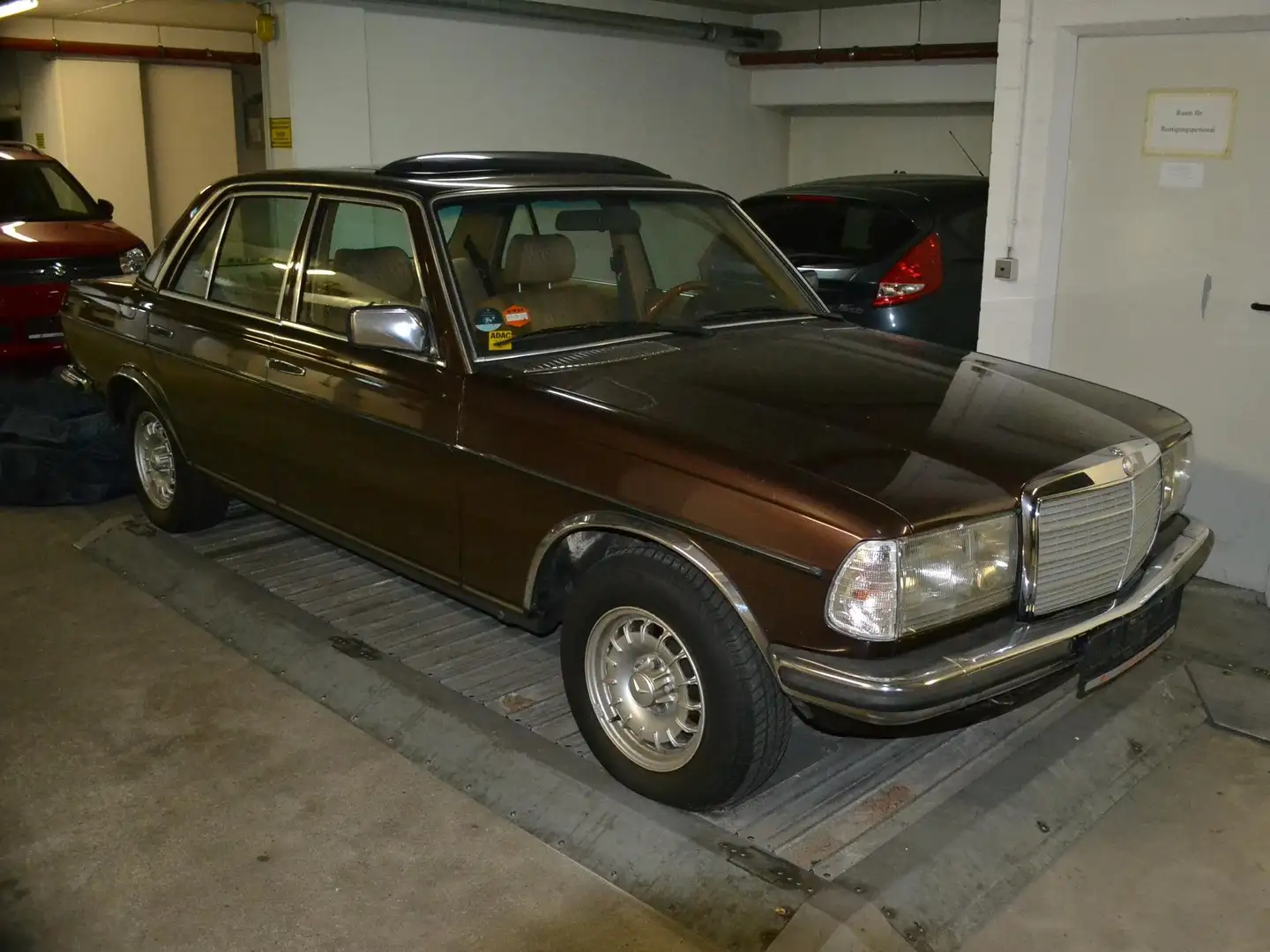 Mercedes-Benz Baureihe 123 280 E Automatik II Hand Sehr gepflegt Standheizung Braun - 2