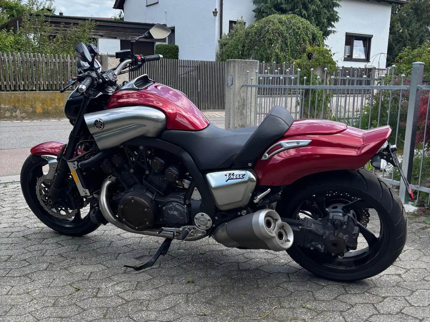 Yamaha Vmax Roşu - 2