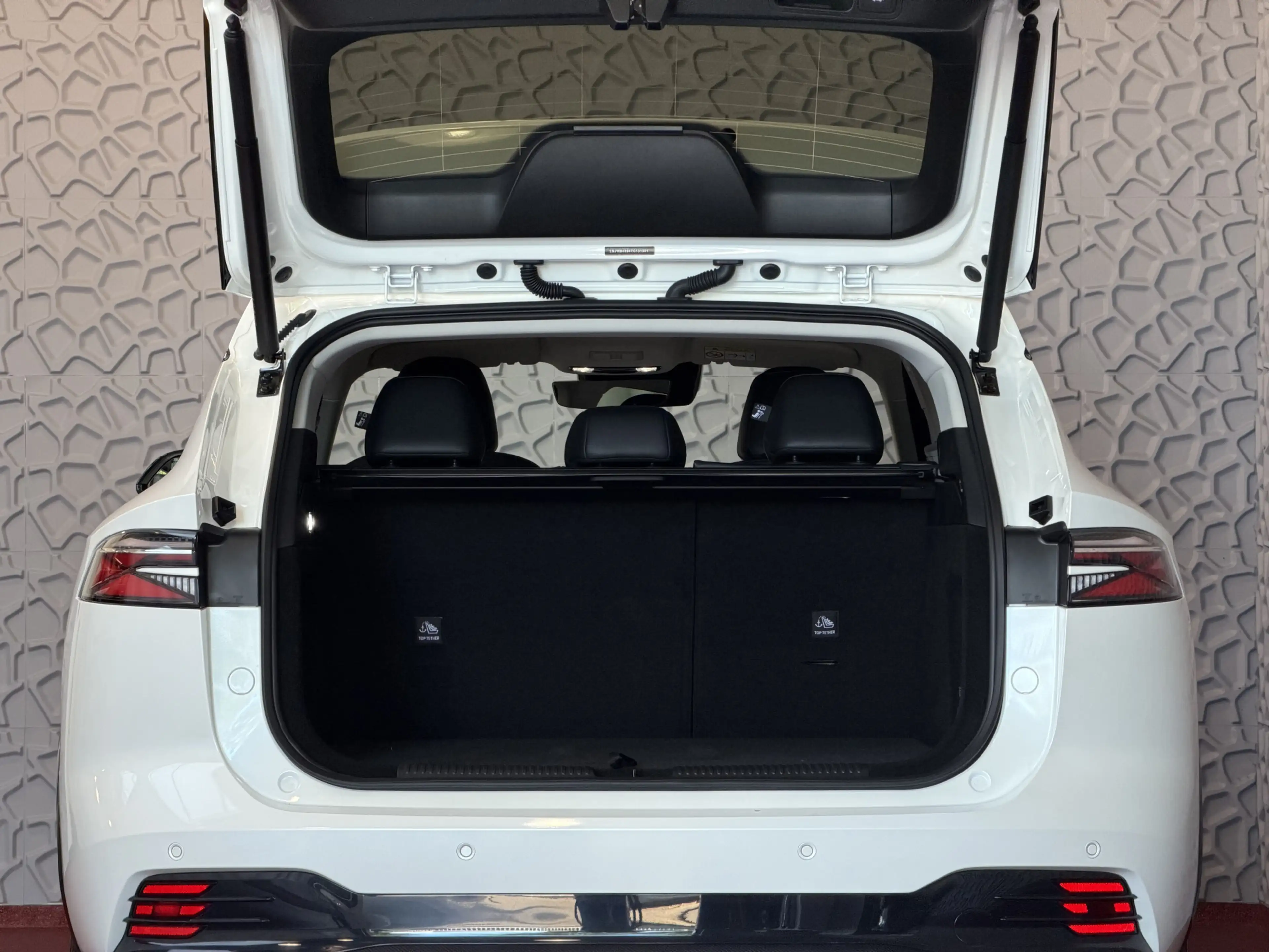 MG HS MG PHEV 1.5 TGDI LUXURY PHEV PLUG-IN HYBRIDE | LEE — photo 50