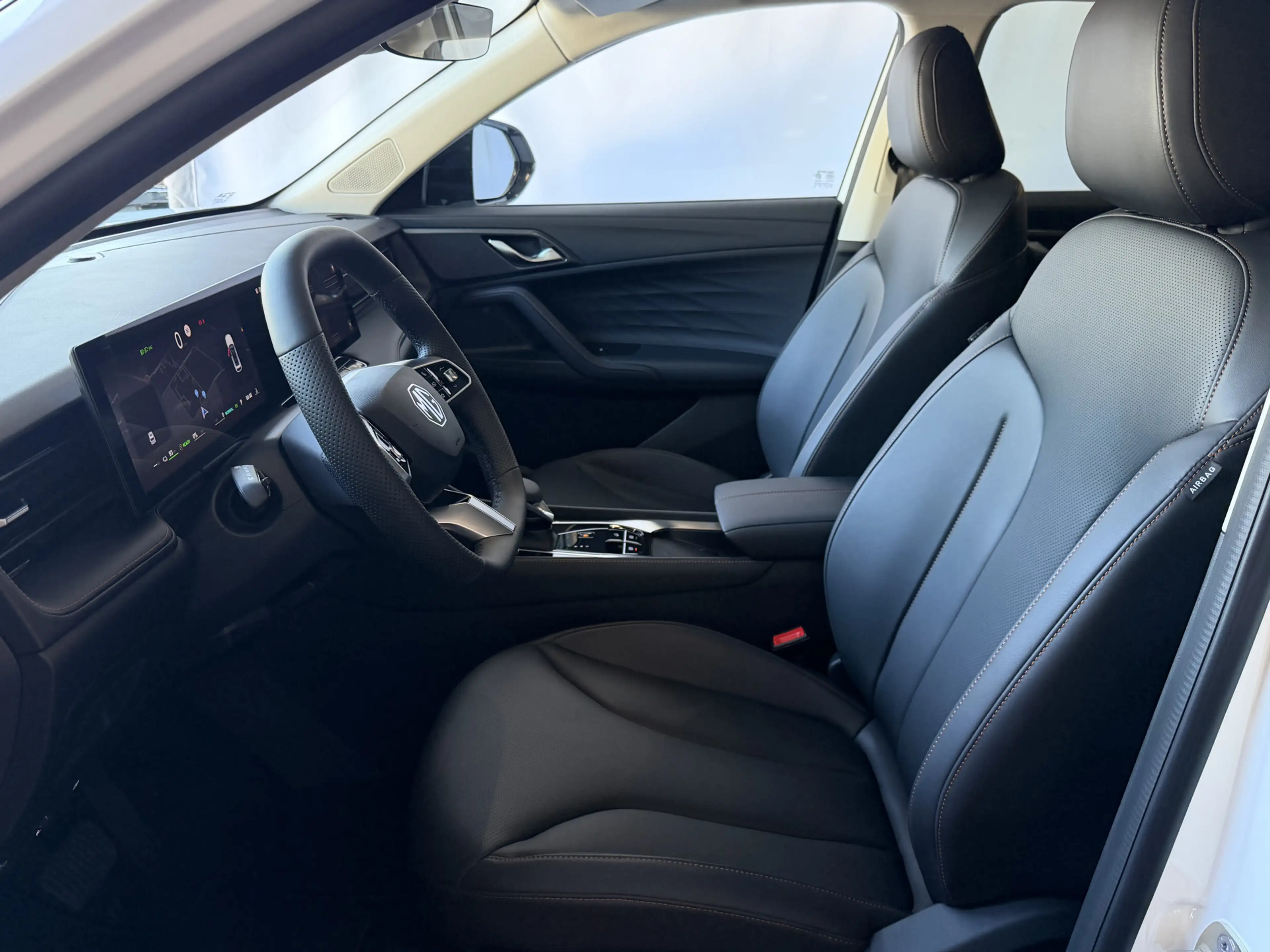 MG HS MG PHEV 1.5 TGDI LUXURY PHEV PLUG-IN HYBRIDE | LEE — photo 18