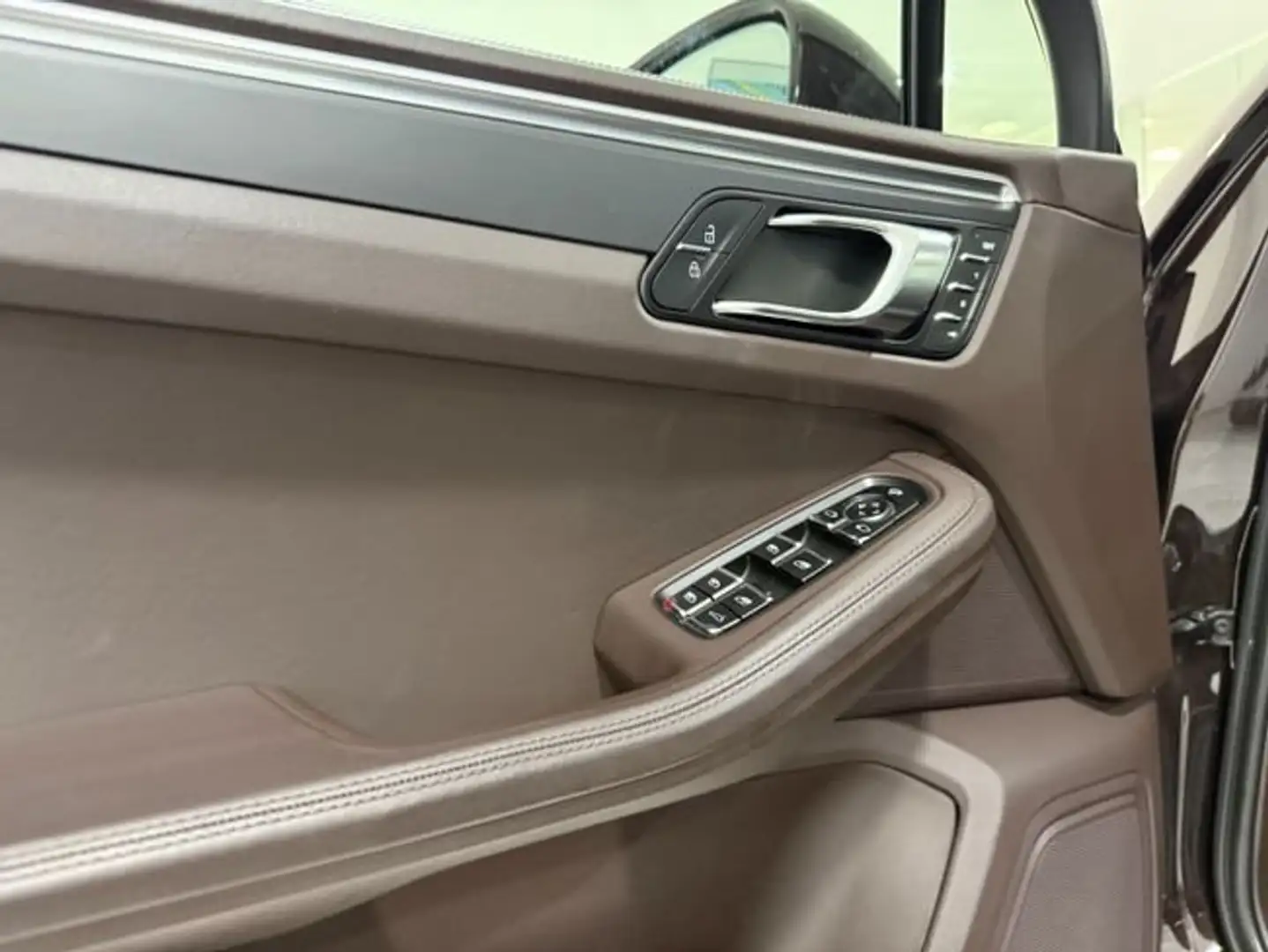 Porsche Macan 245 CV Bruin - 2