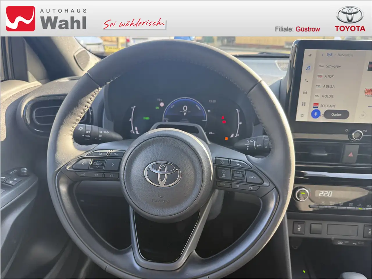 Toyota Yaris Cross 1.5 Hybrid FWD Teamplayer 15