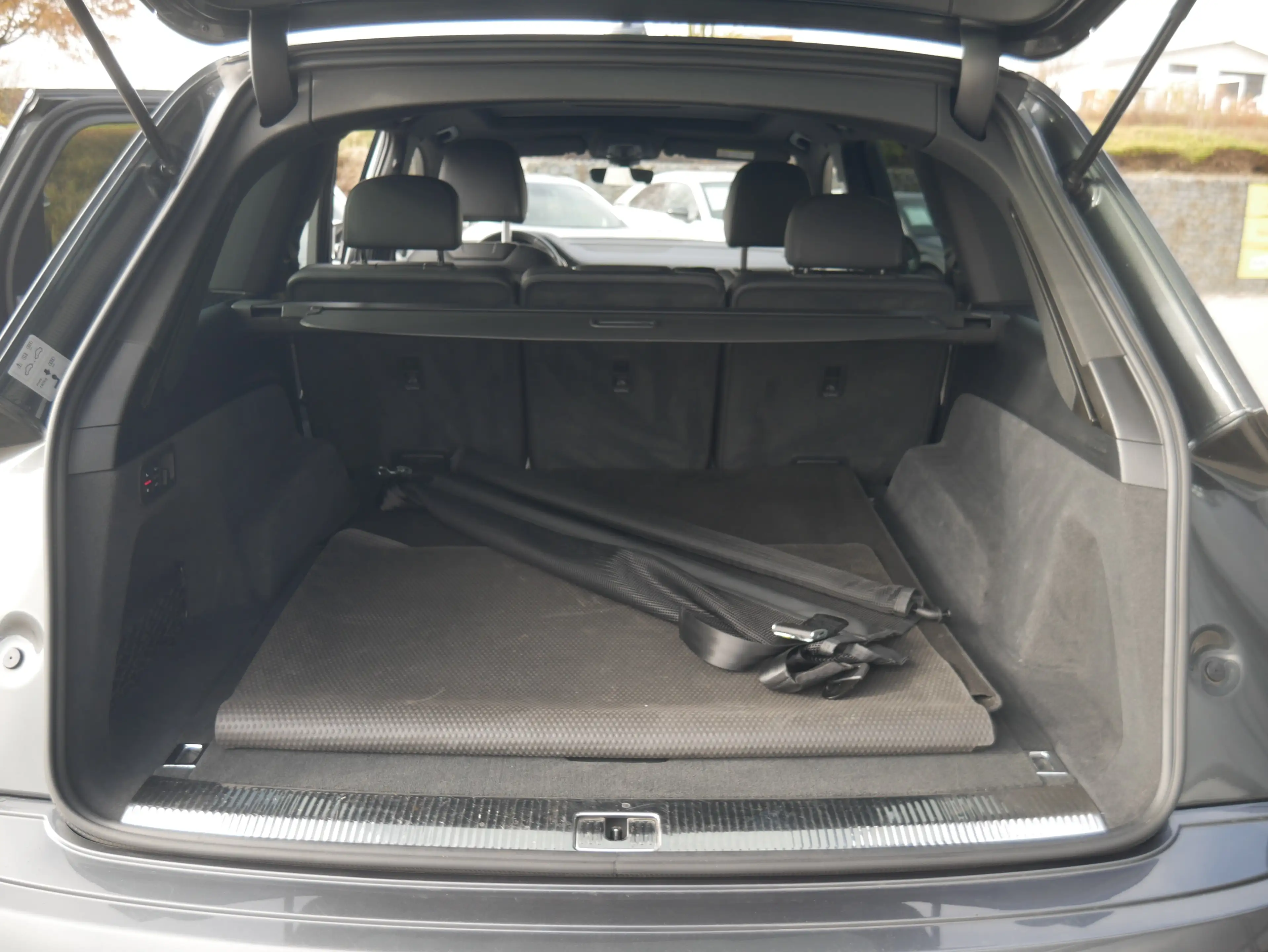 Audi SQ7 4.0 TDI quattro MMI Plus BOSE-Sound Matrix-LED — photo 12
