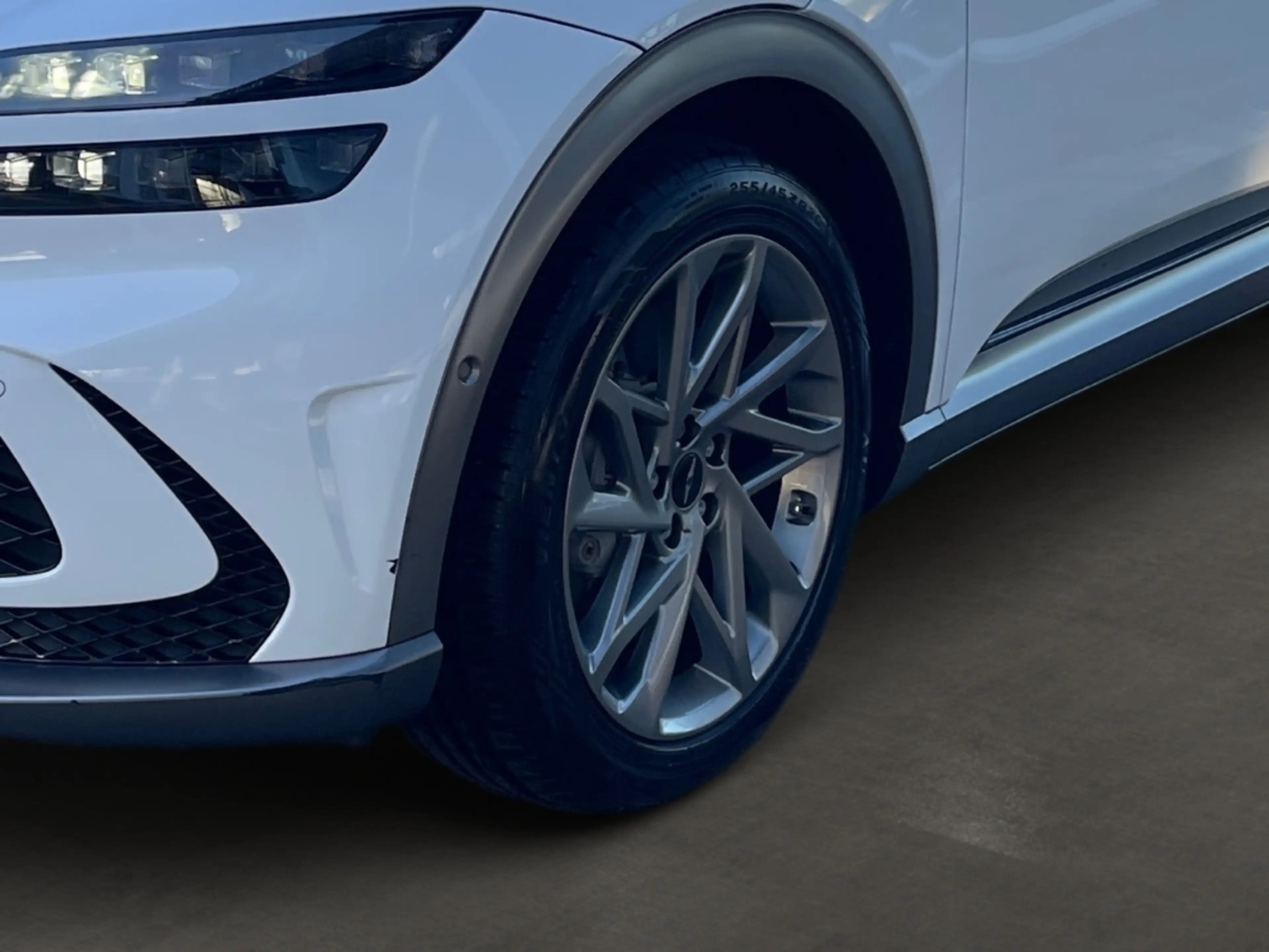Genesis GV60 Sport Elektro 4WD/El. Heckklappe/Massagesitze/360K — photo 7