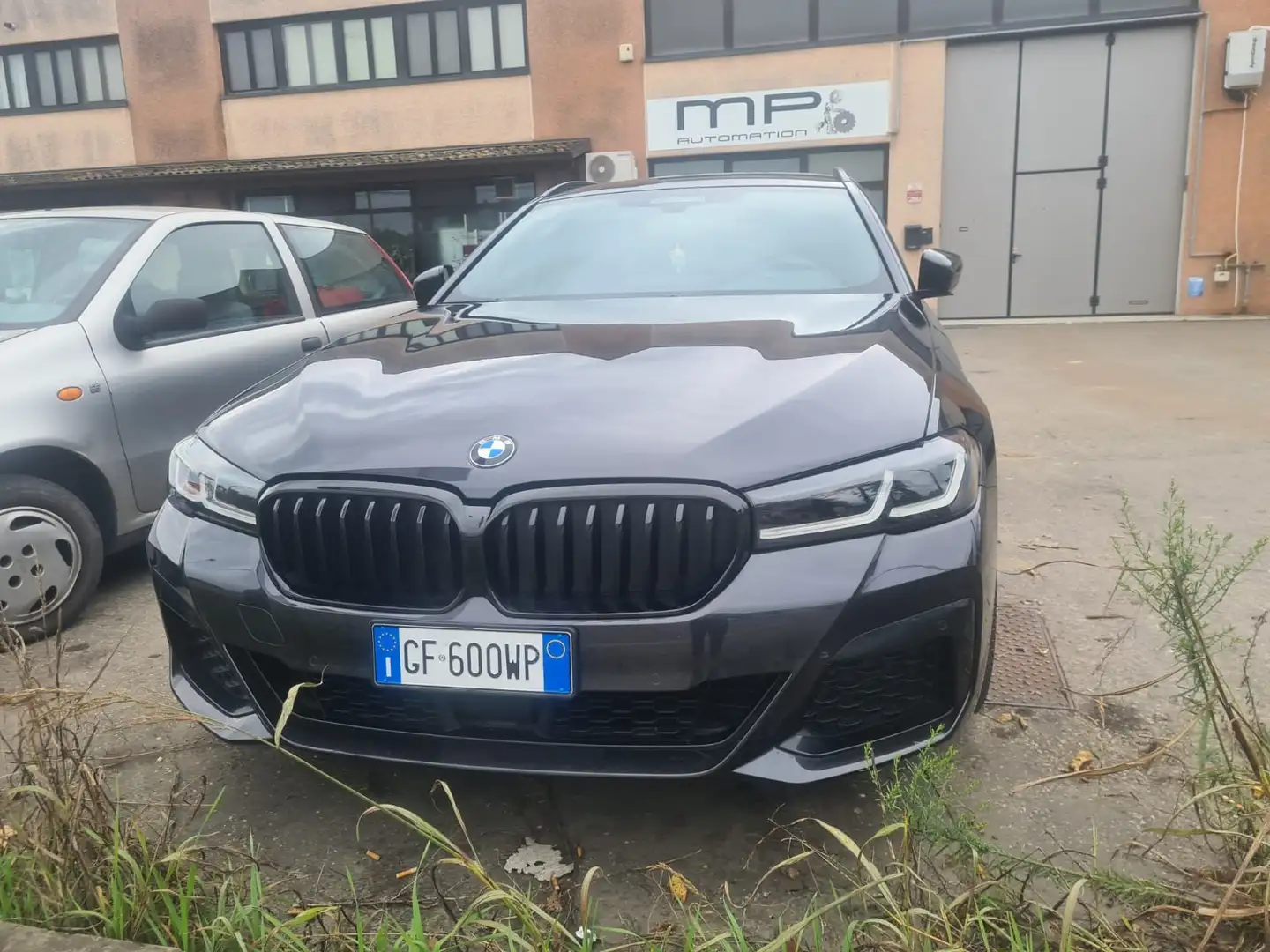 BMW 520 Serie 5 G31 2020 Touring 520d Touring xdrive Msp Чорний - 2